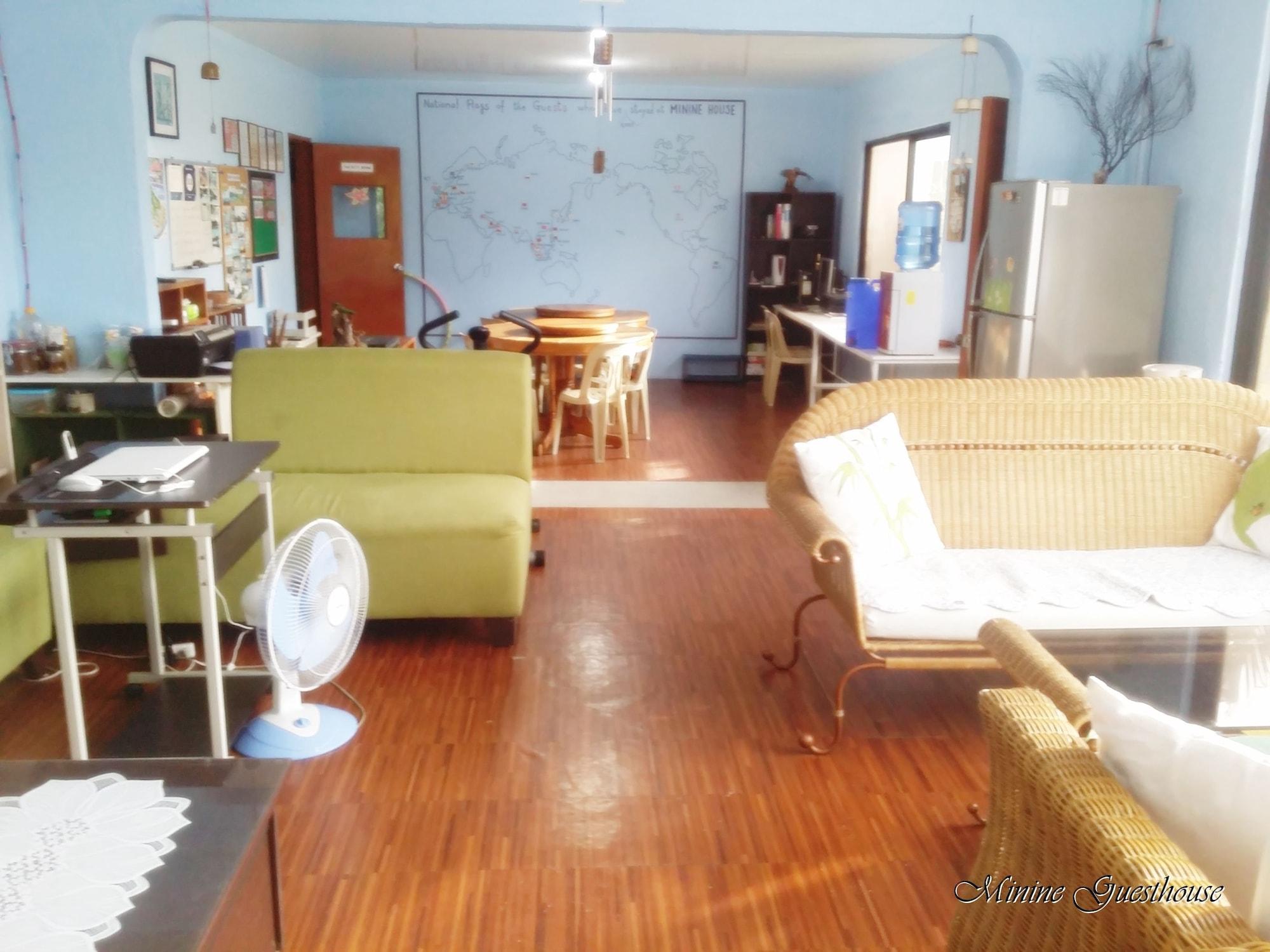 Vista Lobby Minine Guesthouse
