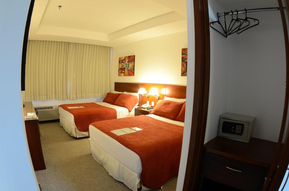 Set de Habitación HM International Hotel
