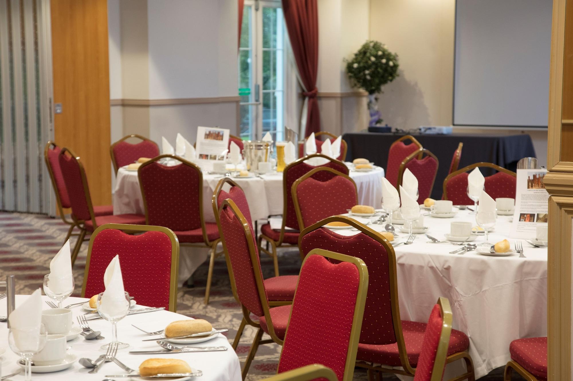 Sala de Reuniones Best Western Welwyn Garden City Homestead Court Hotel