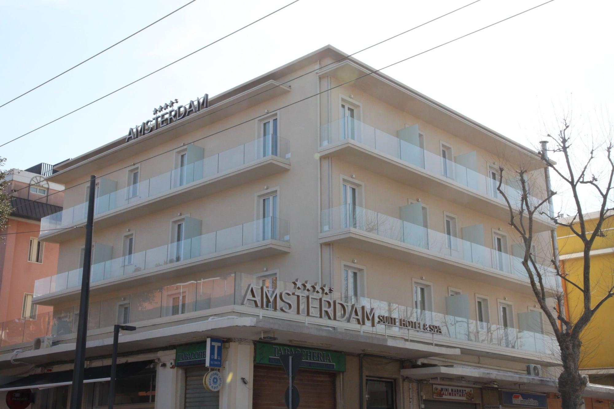 Vista Exterior Amsterdam Suite Hotel & SPA