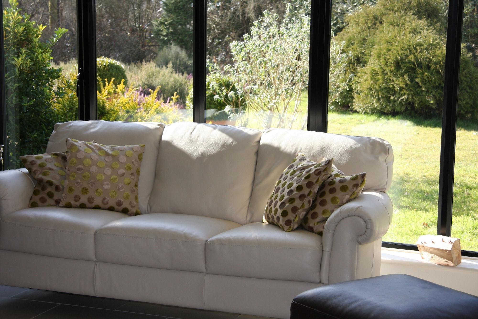 Vista Lobby White Lodge B&B