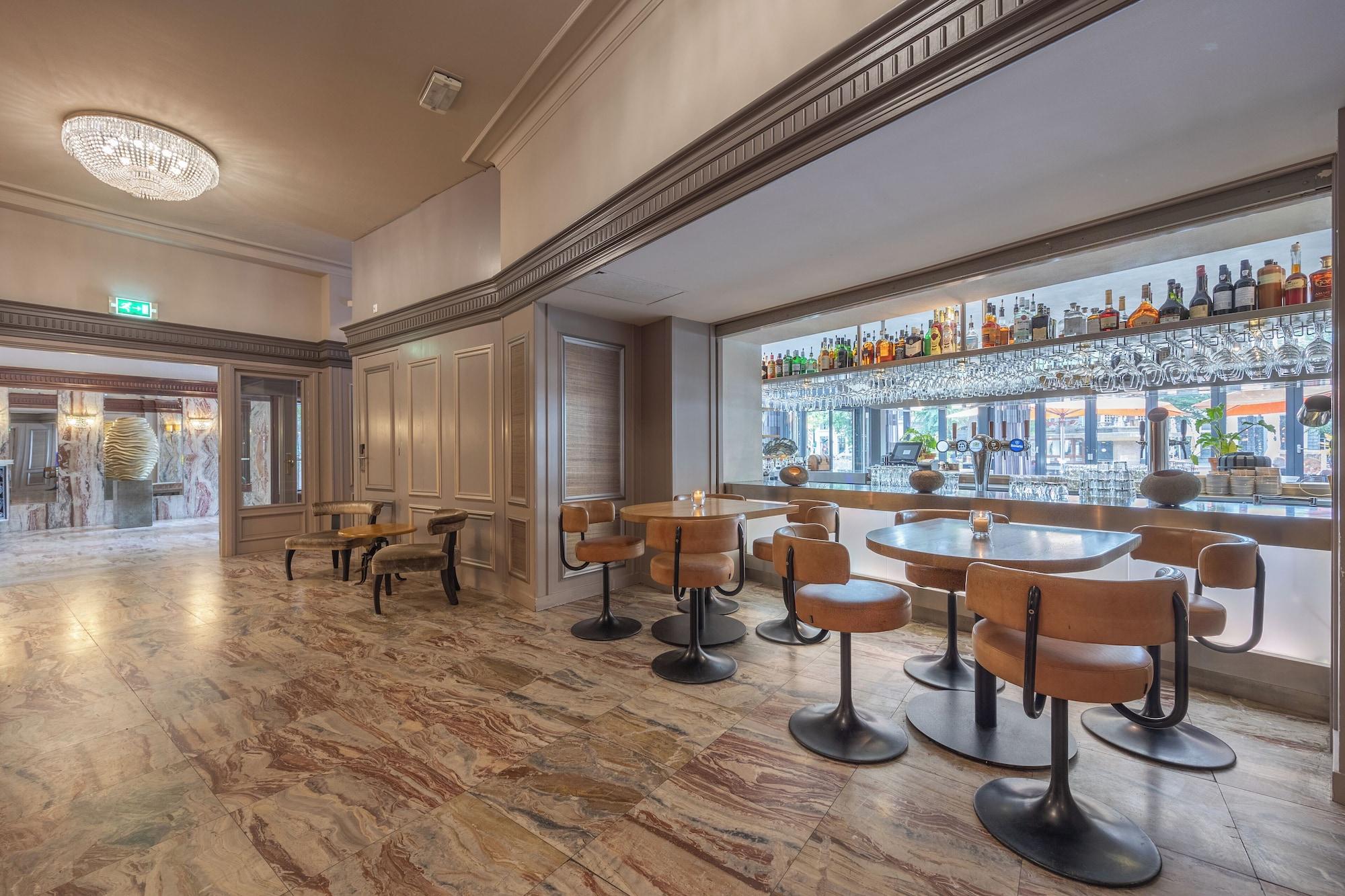 Bar/Salón Boutique Hotel Corona
