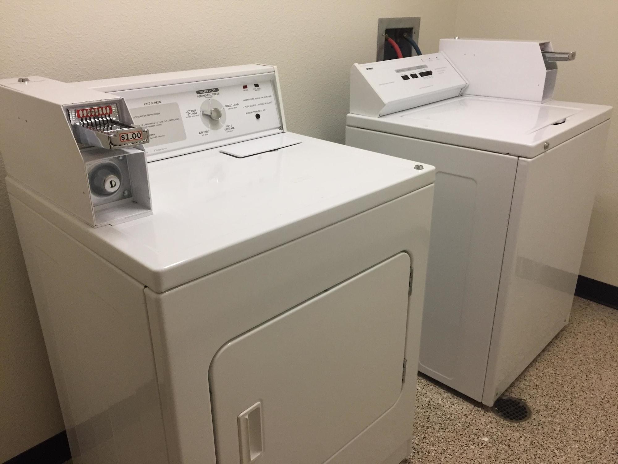 Comodidades del Alojamiento Travelodge by Wyndham Dunsmuir