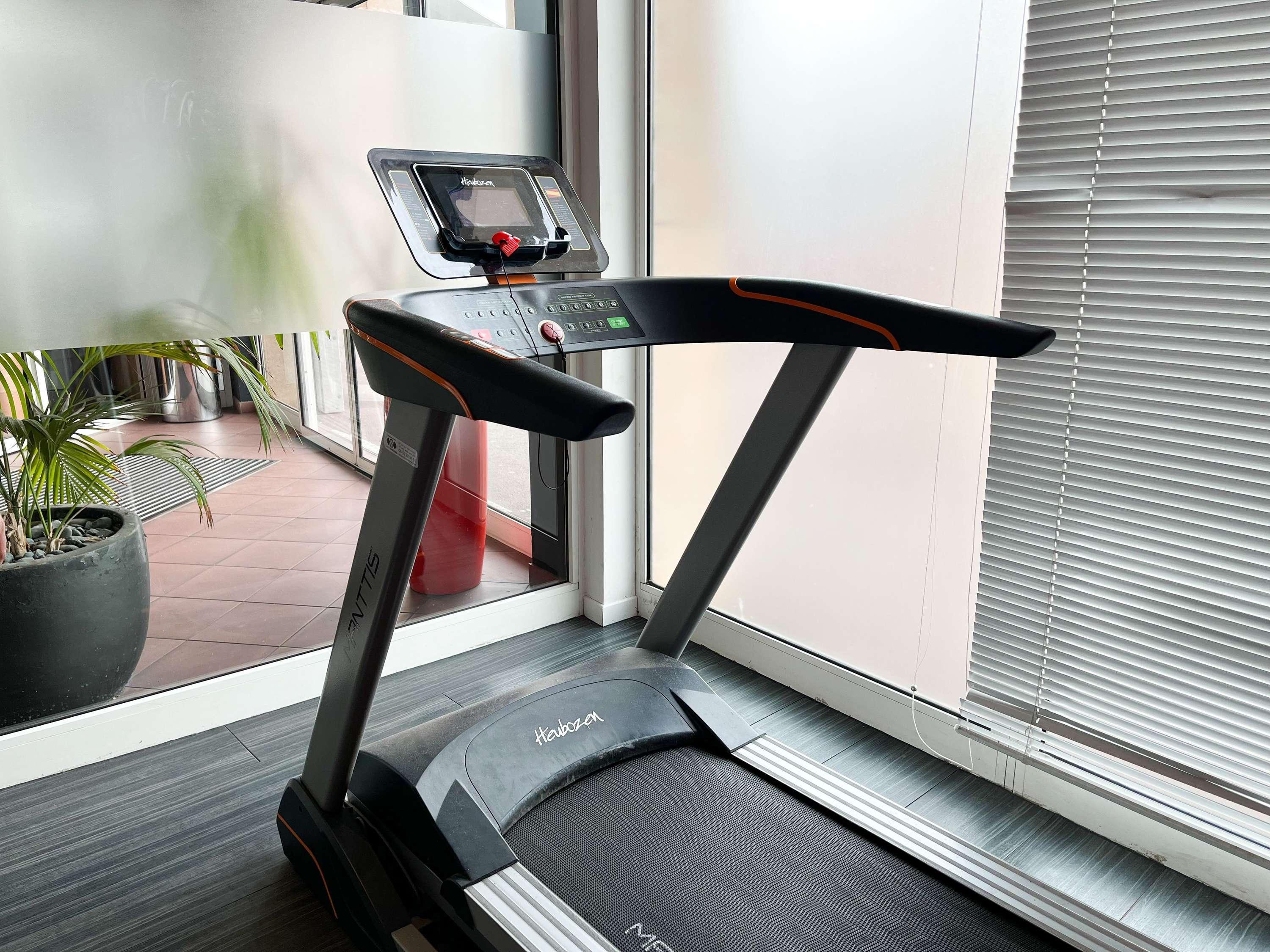 Vista Exterior ibis Martigues