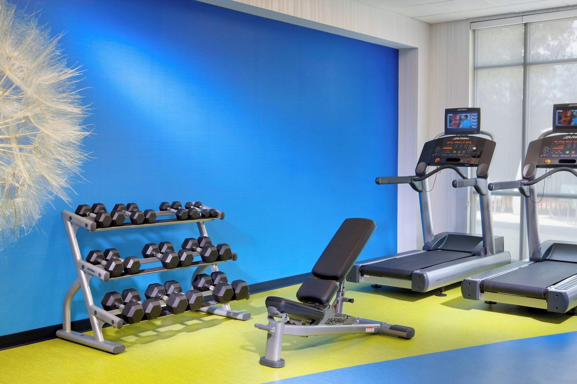 Gimnasio SpringHill Suites Houston The Woodlands