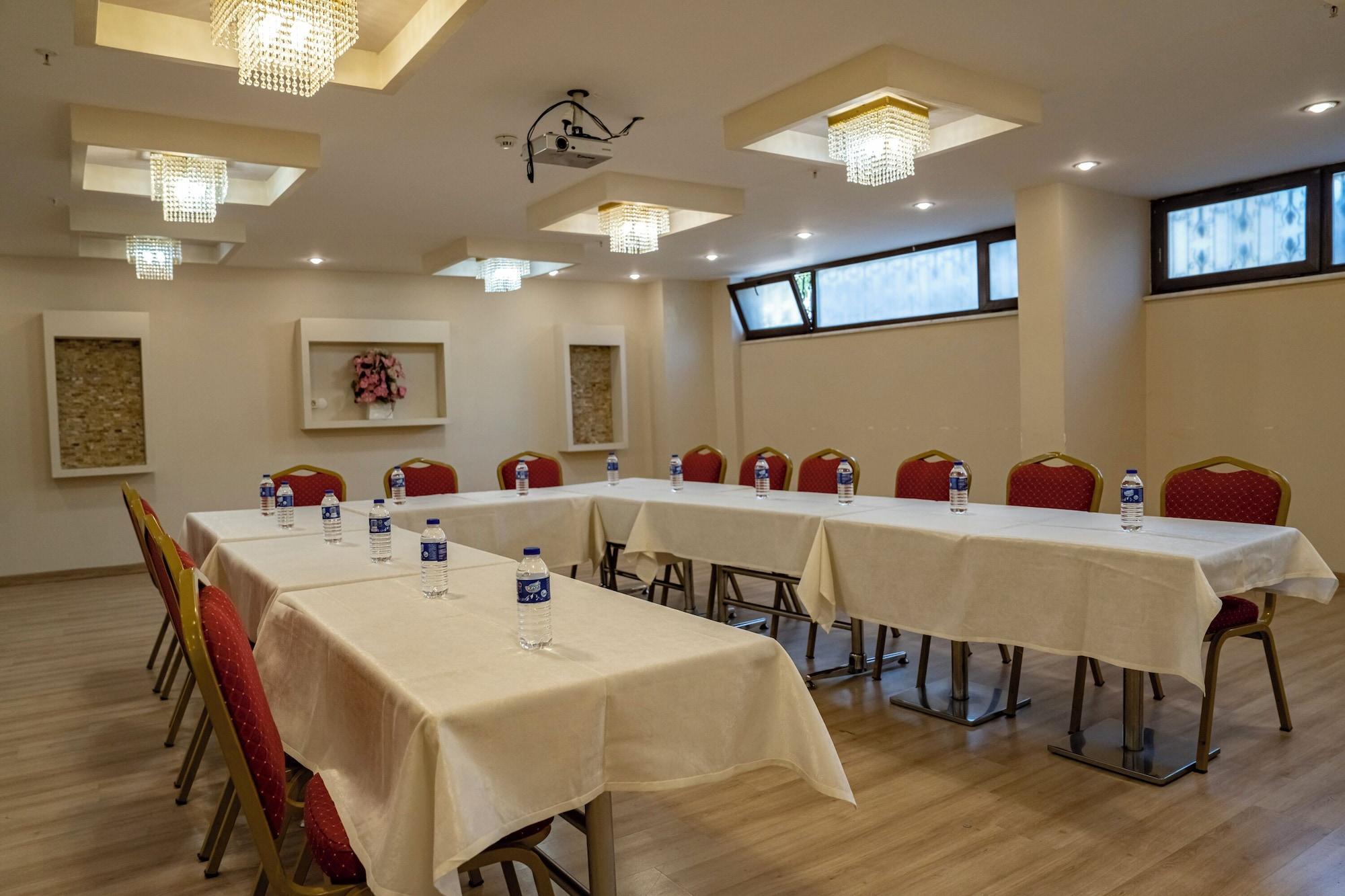 Sala de Reuniones Grand Hamit Hotel