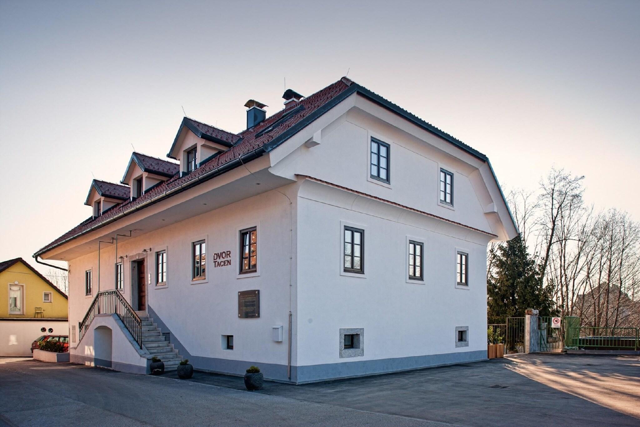 Vista Exterior B&B Dvor Tacen