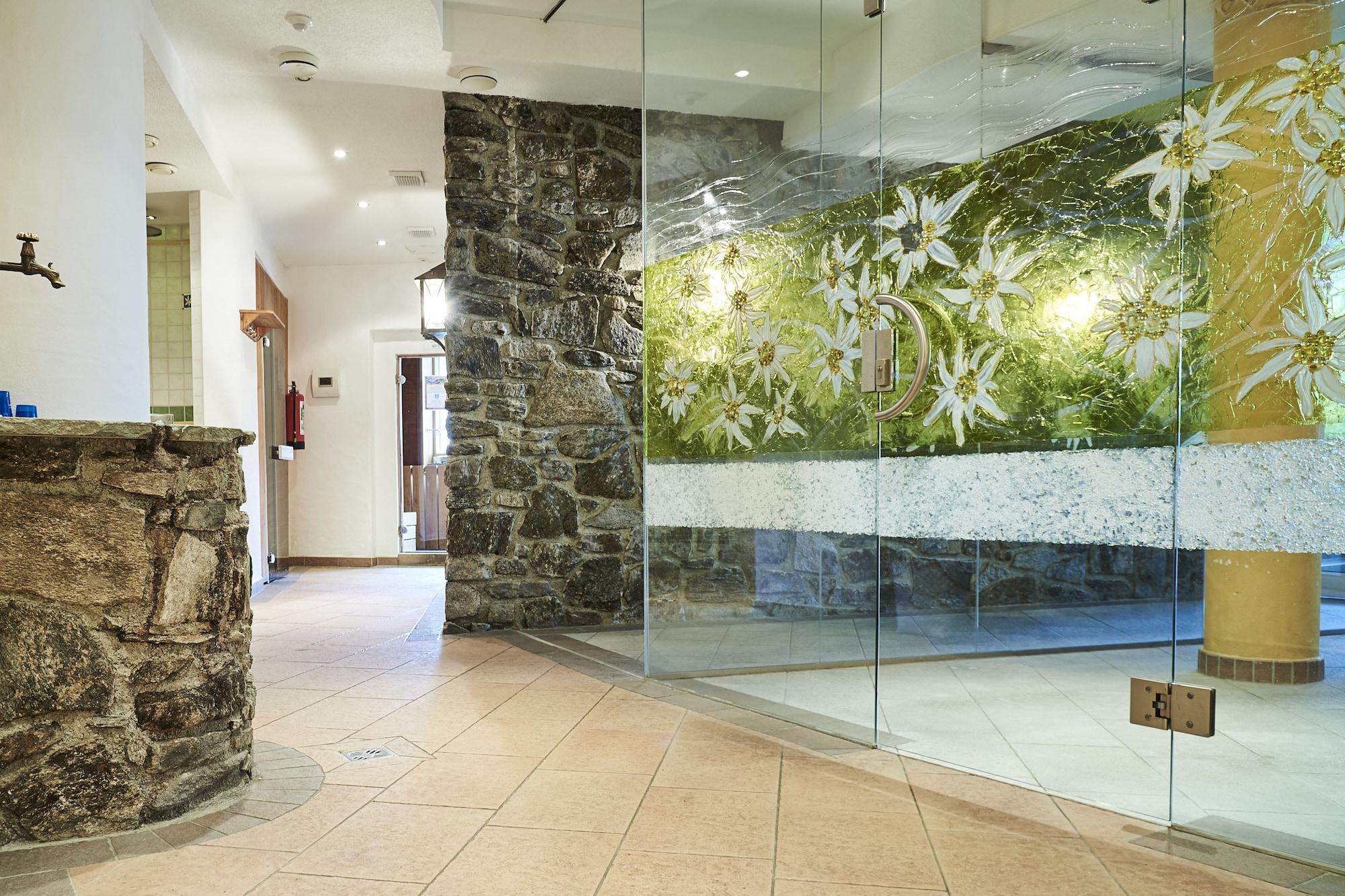 Vista Lobby Berghotel Rudolfshütte