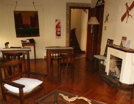 Bar/Salón Hostal Casa de Barro