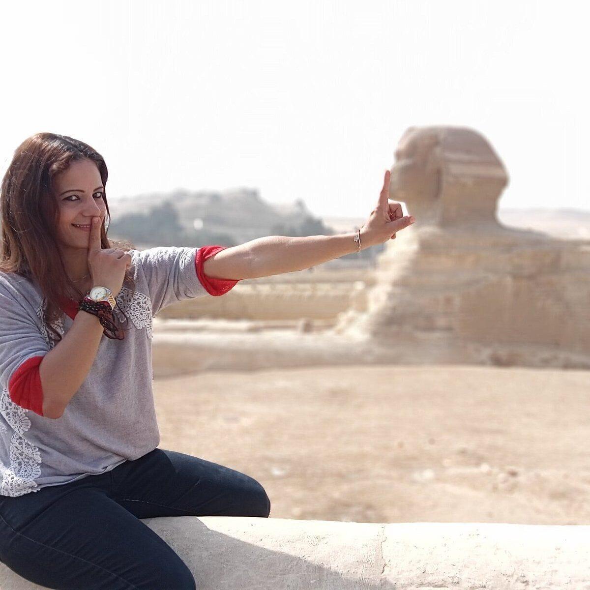 Varios Anubis Kingdom Pyramids View