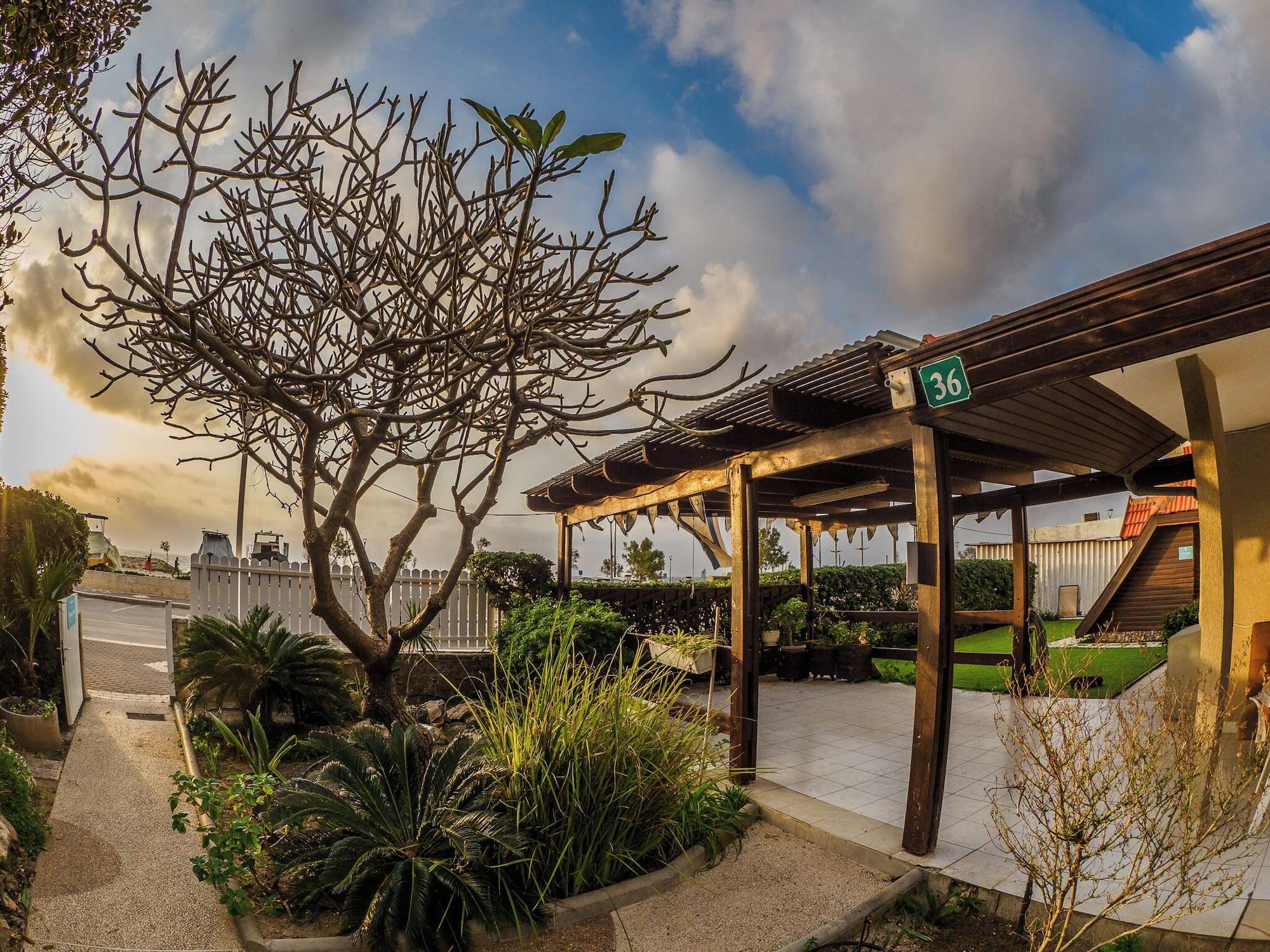 Vista Exterior Breezot Yam