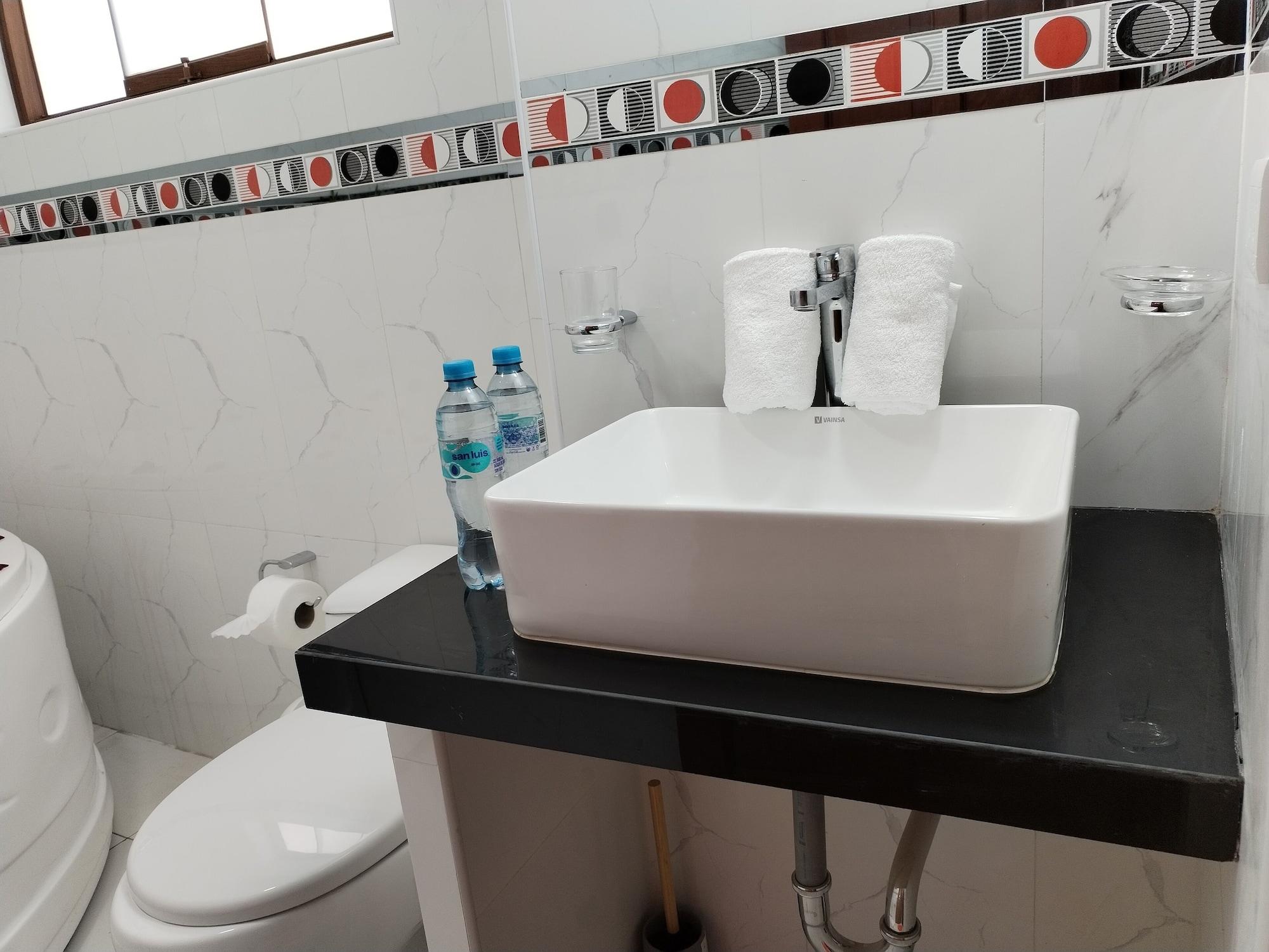 Equipamiento de Habitación Kantu Hotel