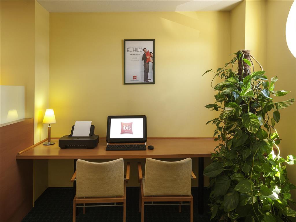 Vista Lobby ibis Murcia