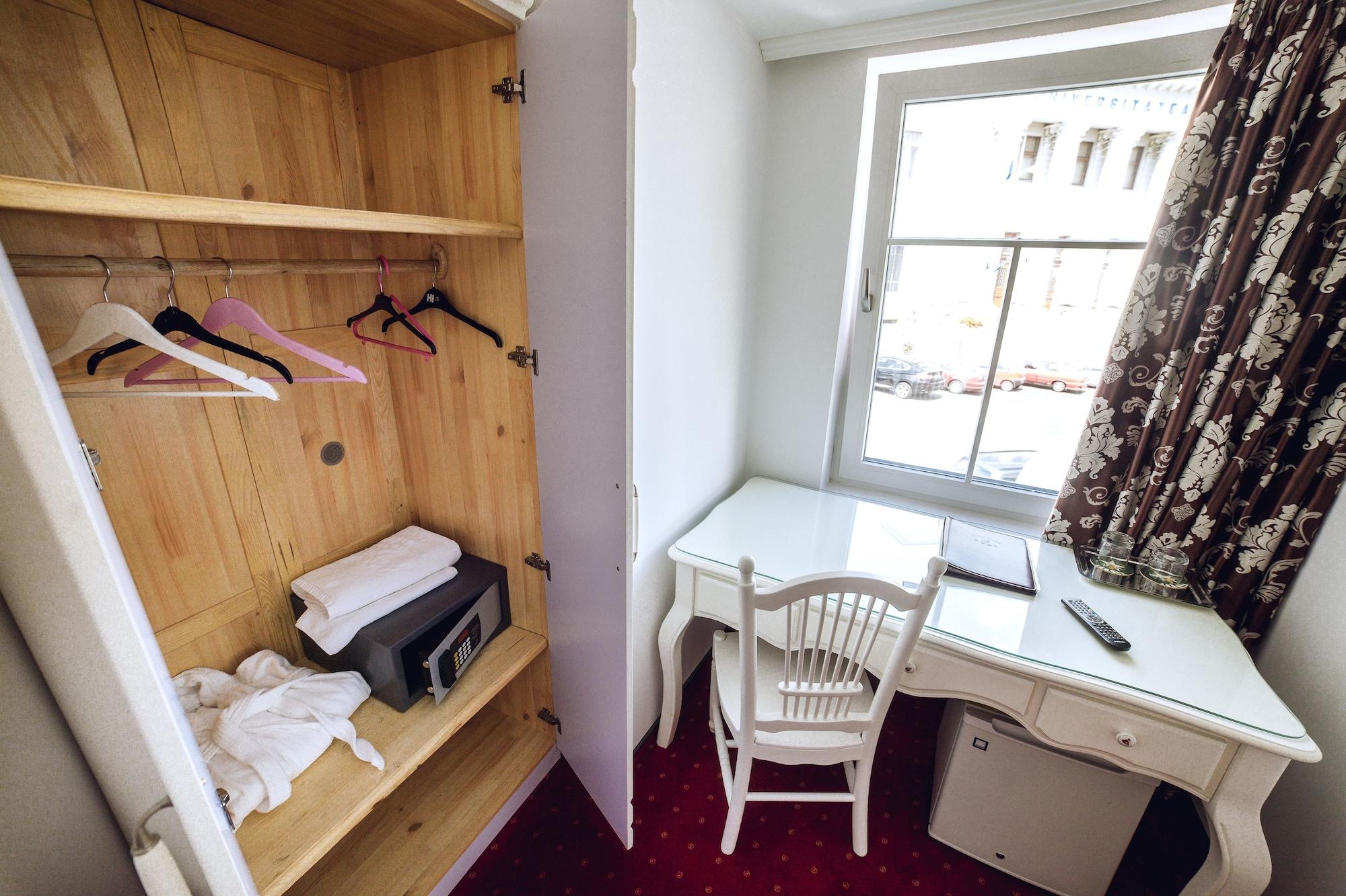 Set de Habitación Hotel Helin Central