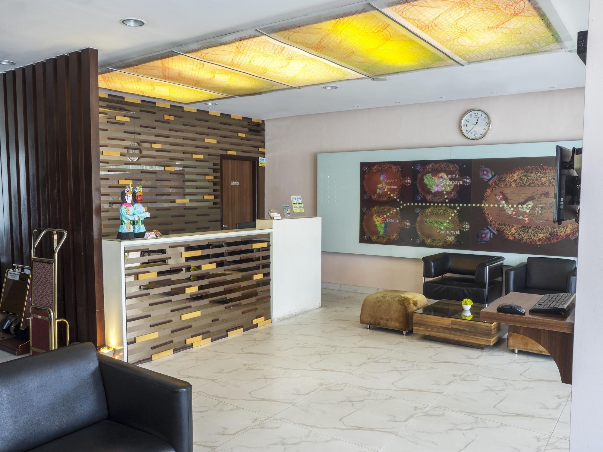 Vista Lobby d'primahotel WTC Mangga Dua