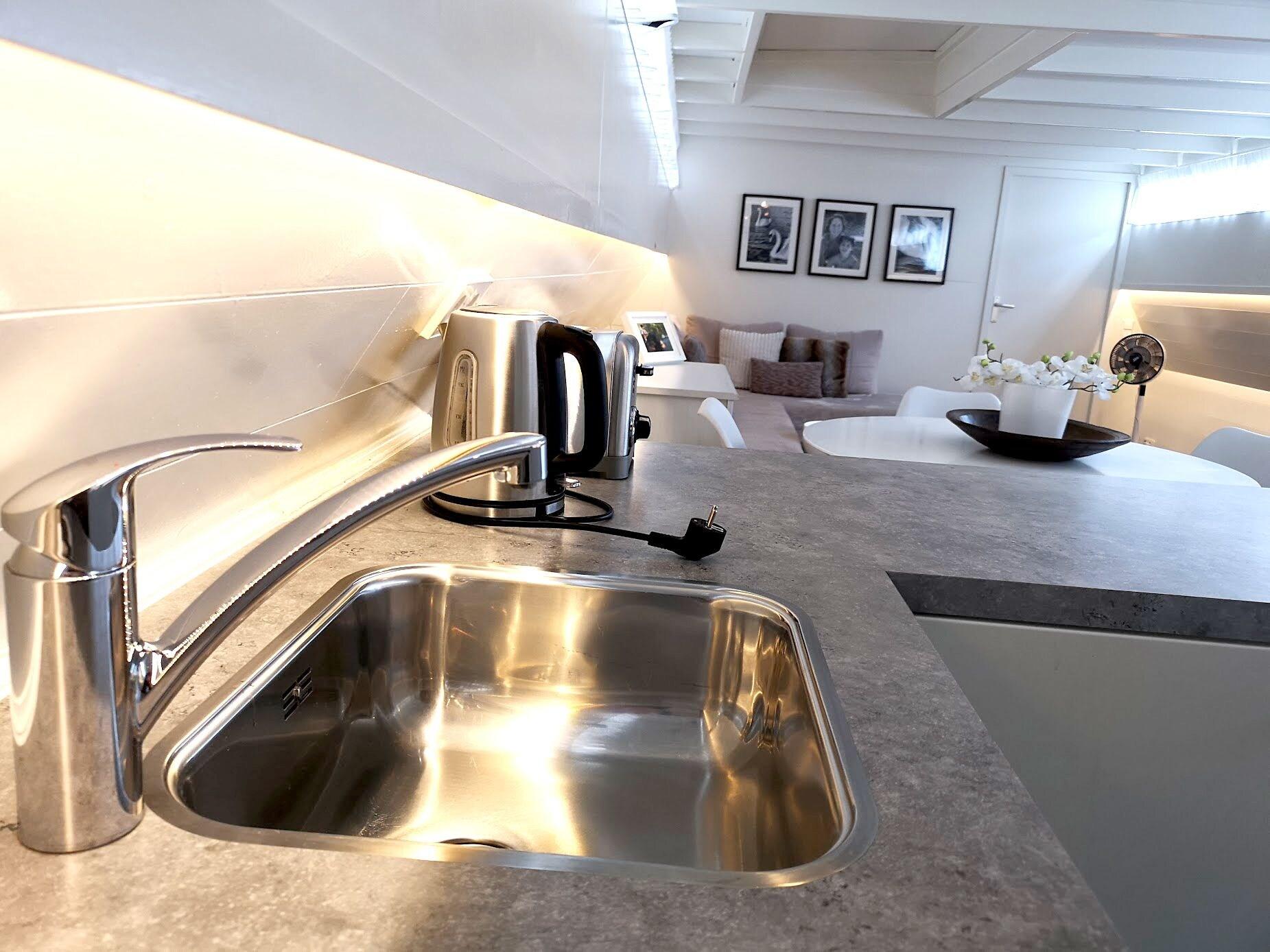 Equipamiento de Habitación Prince Royal Houseboat