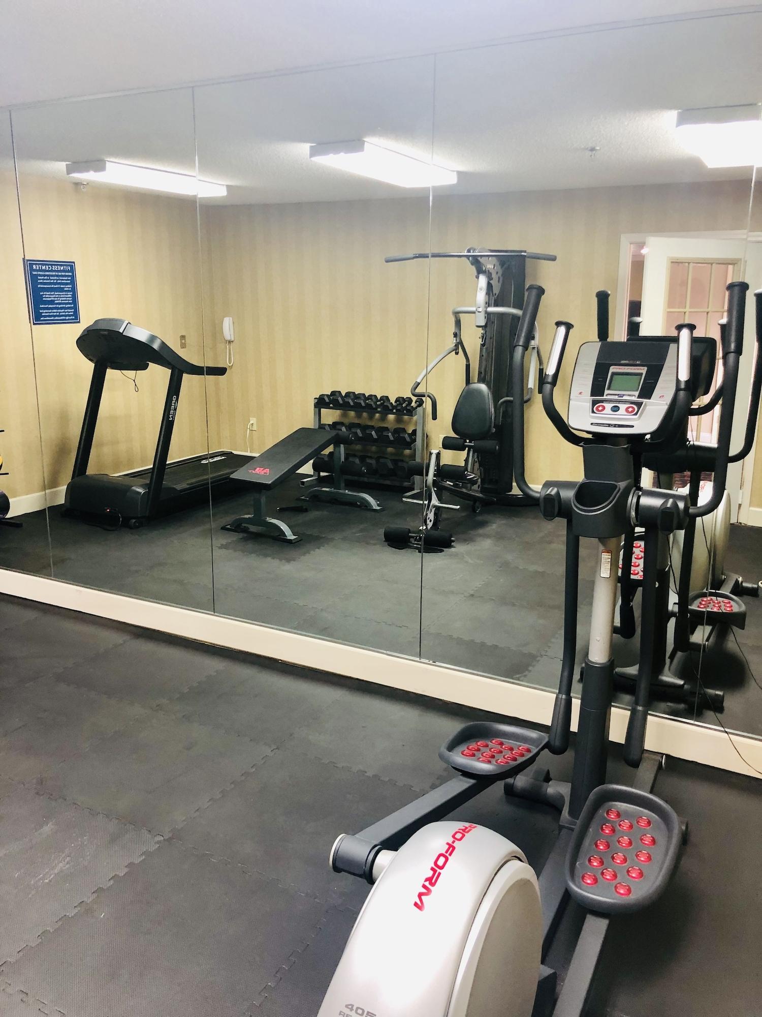 Gimnasio Days Inn & Suites by Wyndham Stuttgart