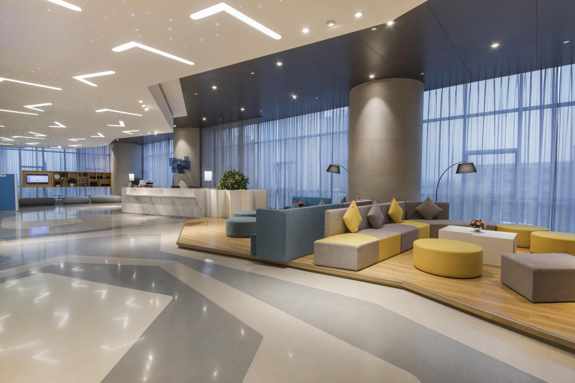 Vista Lobby Holiday Inn Express Yantai YEDA