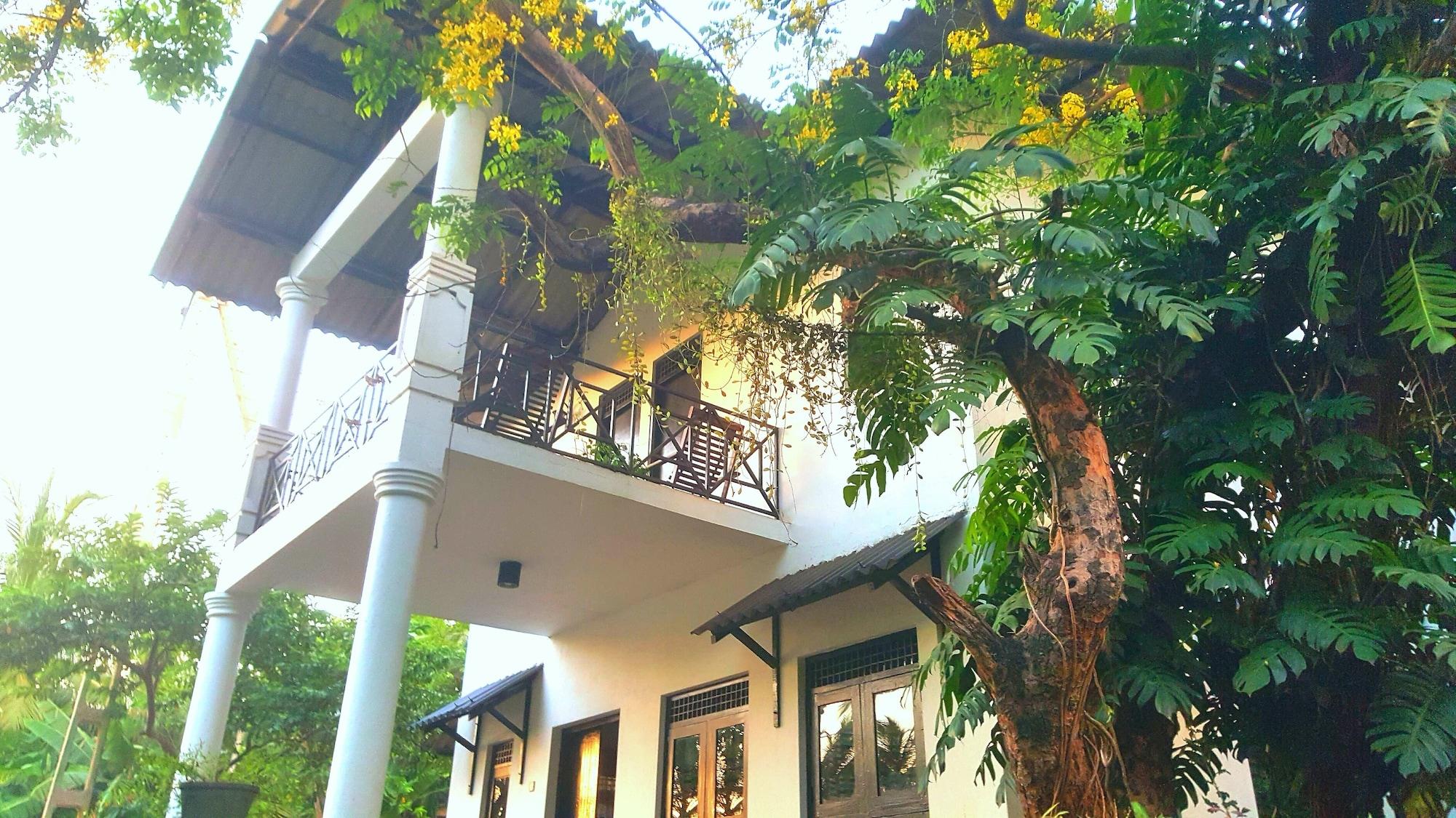 Varios Hotel Sisilthera