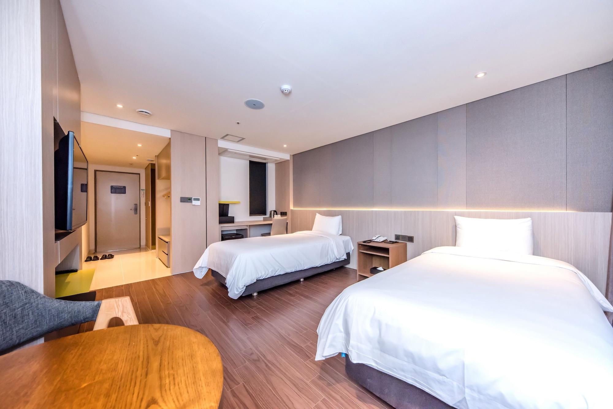 Habitación The First70 Hotel