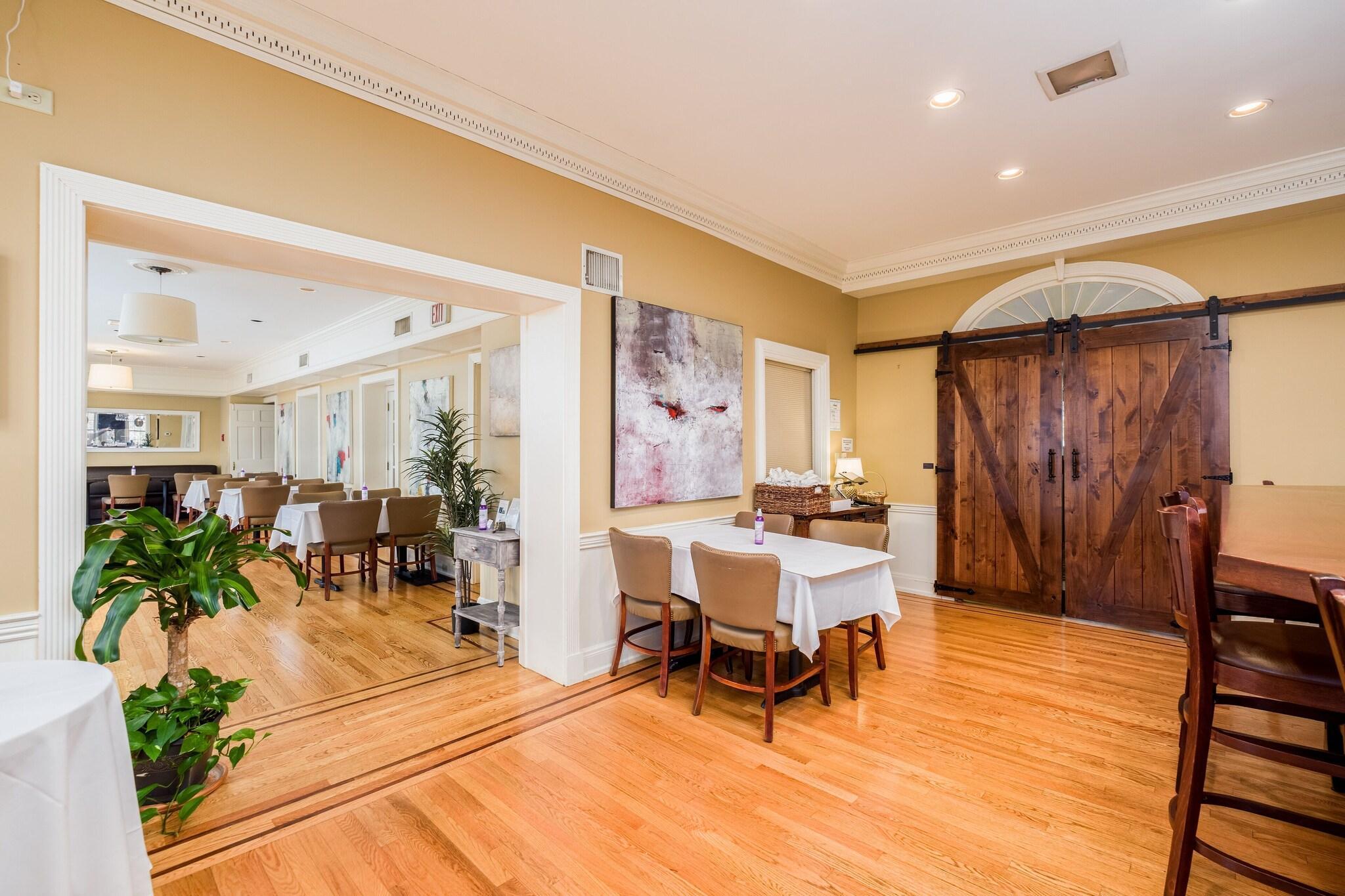 Restaurant Simsbury 1820 House