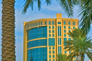 Alojamiento - Grand Regal Hotel