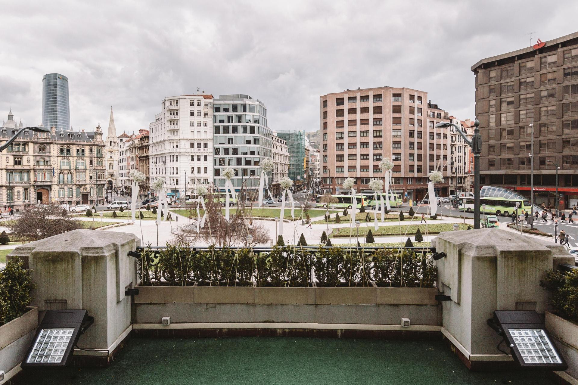 Varios Hotel Carlton