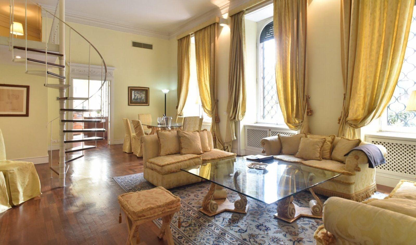 Varios Holiday House Belle Arti