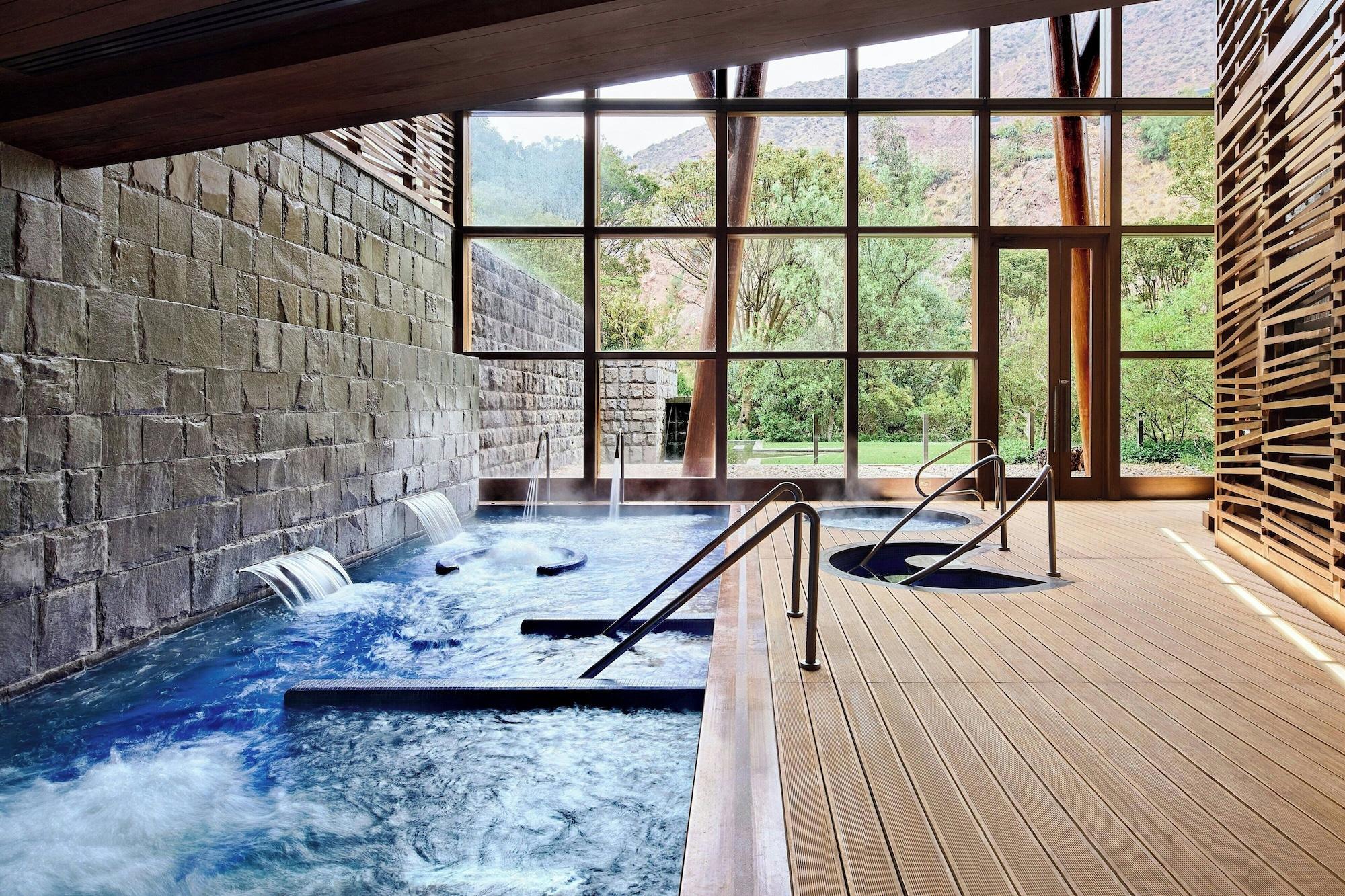 Vista Piscina Tambo del Inka, a Luxury Collection Resort & Spa