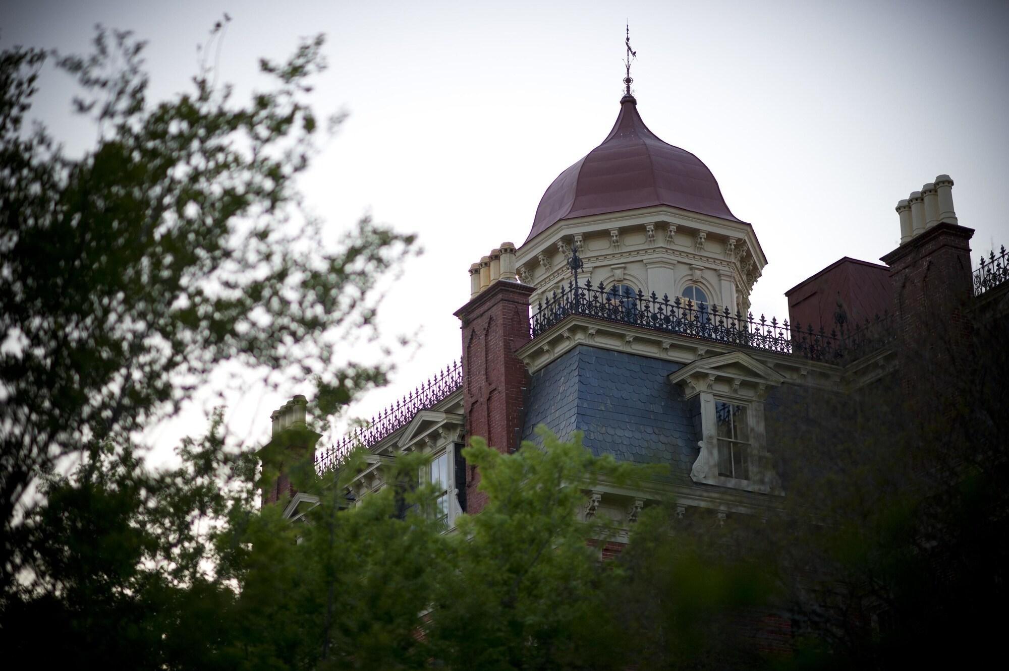 Vista Exterior Wentworth Mansion