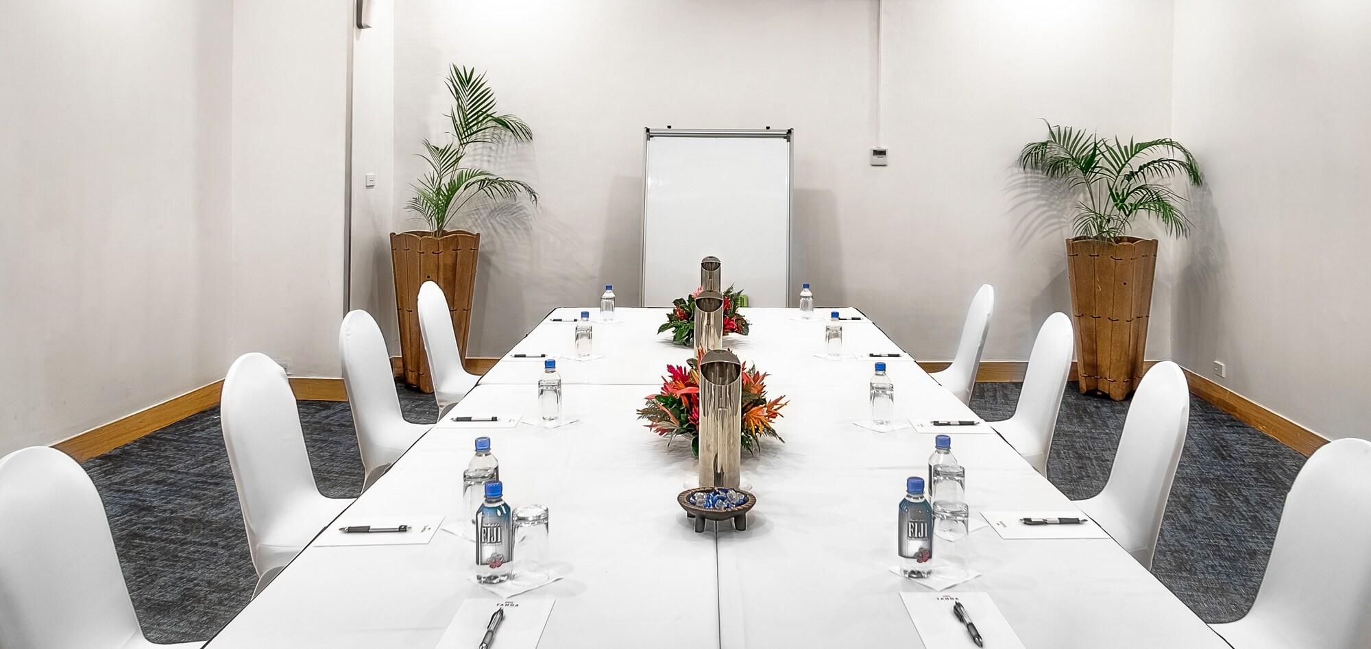 Sala de Reuniones Tanoa Plaza Suva