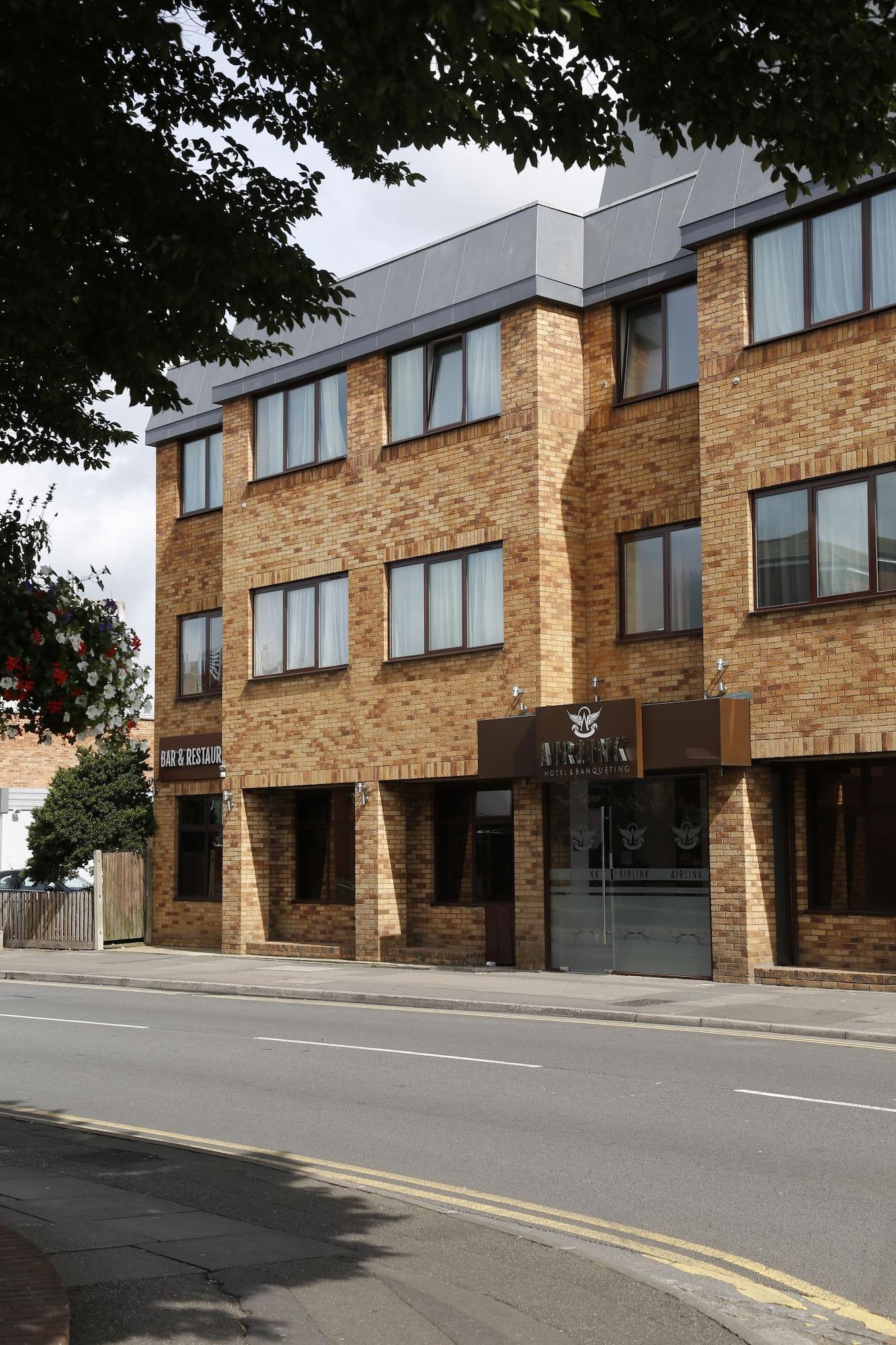 Vista Exterior The Airlink Hotel London Heathrow