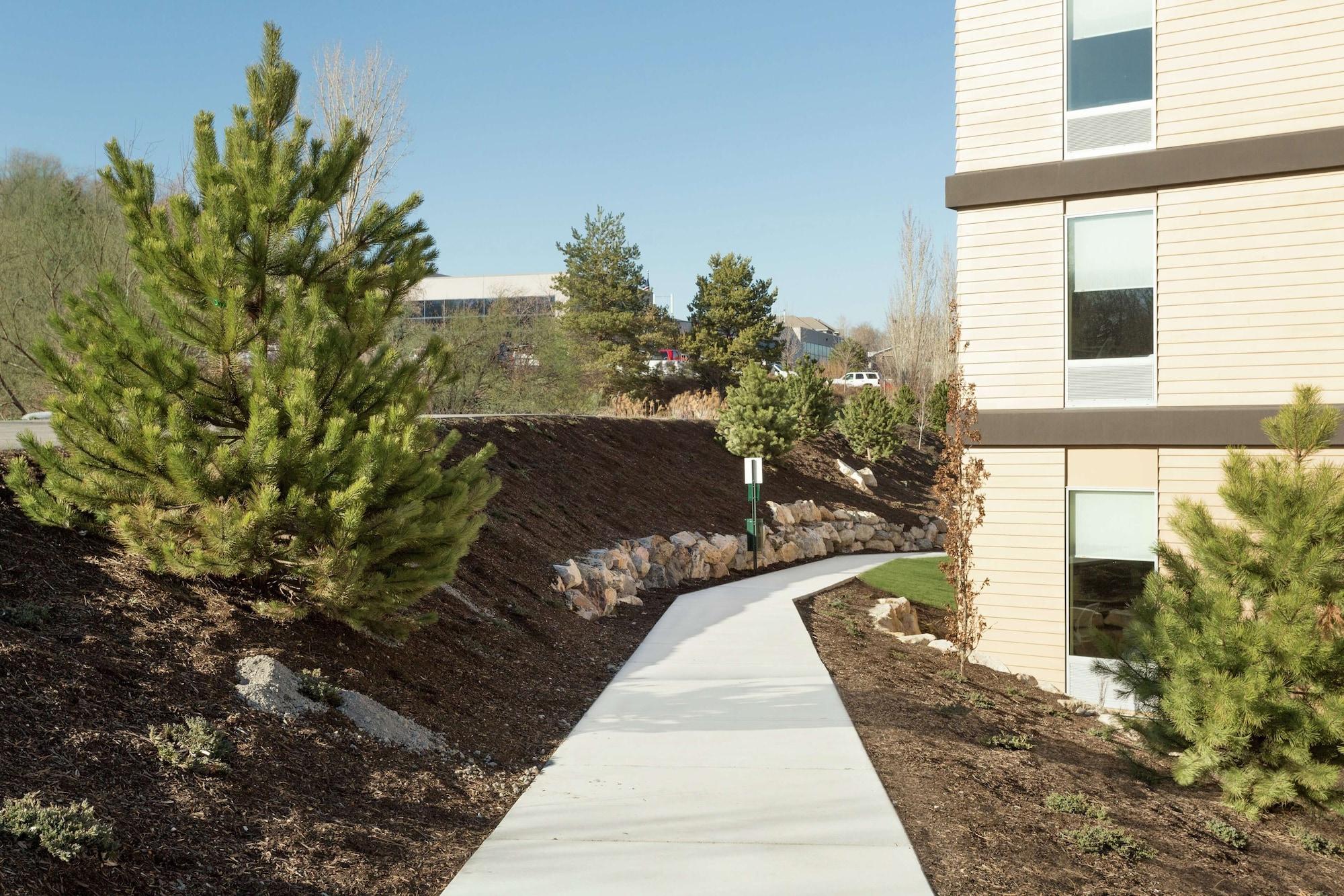 Vista Exterior Home2 Suites by Hilton Salt Lake City/South Jordan, UT
