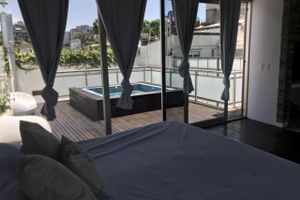 Alquiler Vacacional - Amazing house great terrace and Jacuzzi / breakfast