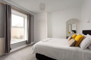 Alquiler Vacacional - Fabulous Victorian house with free parking-five minutes walk to the city centre.
