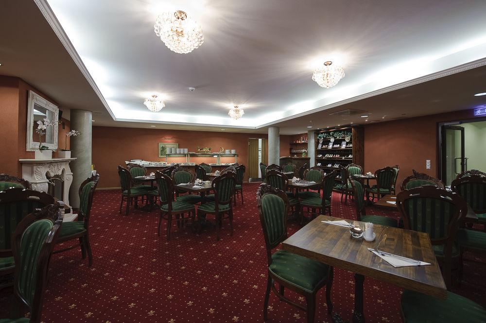 Restaurant Hotel Bern by TallinnHotels