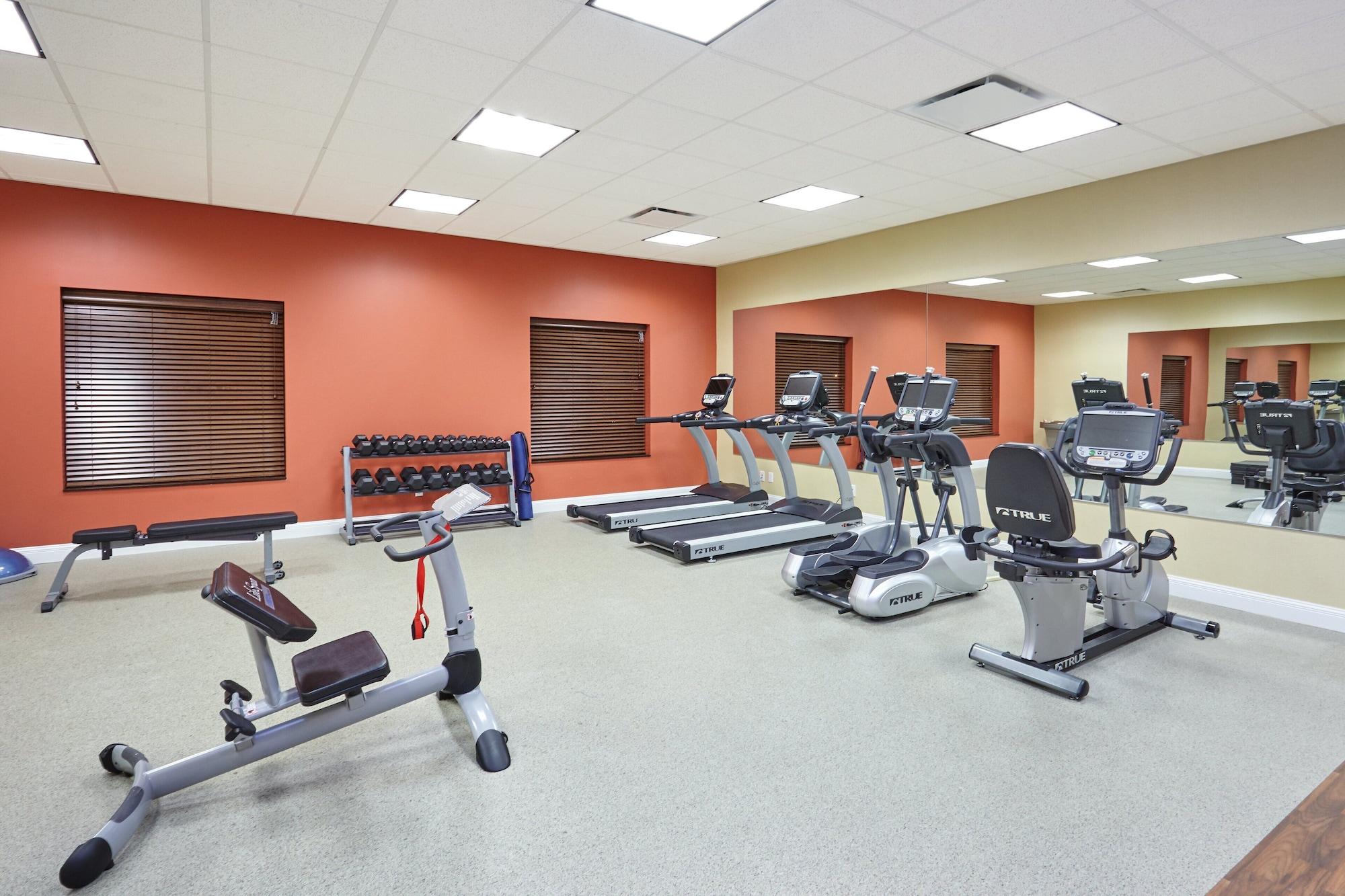 Gimnasio Holiday Inn Express Hotel & Suites Columbia Univ Area-Hwy 63 by IHG