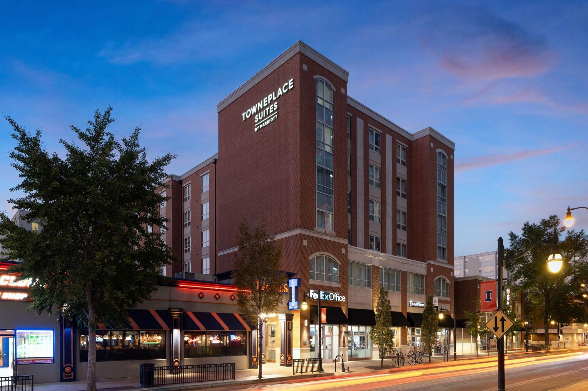 Vista Exterior TownePlace Suites by Marriott Champaign Urbana/Campustown
