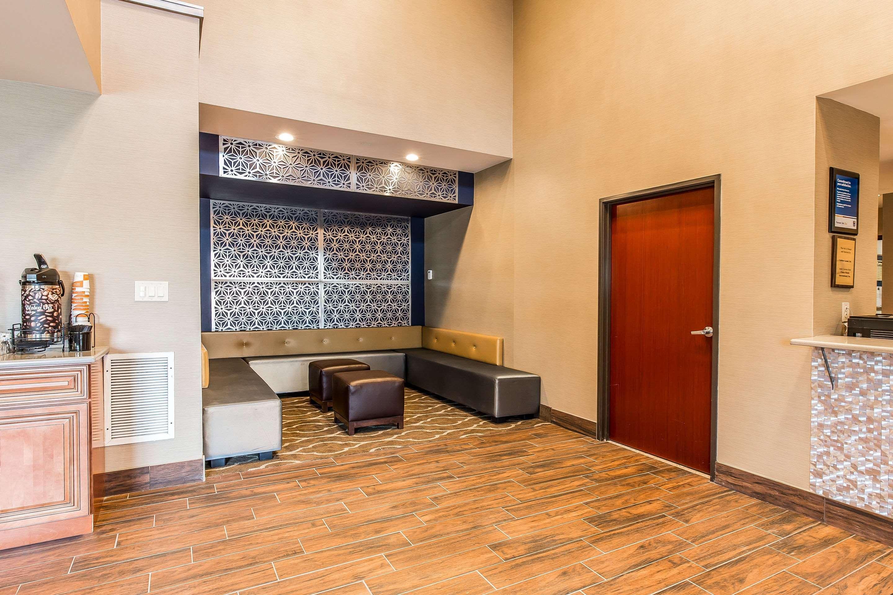 Vista Lobby Comfort Inn Romeoville - Bolingbrook