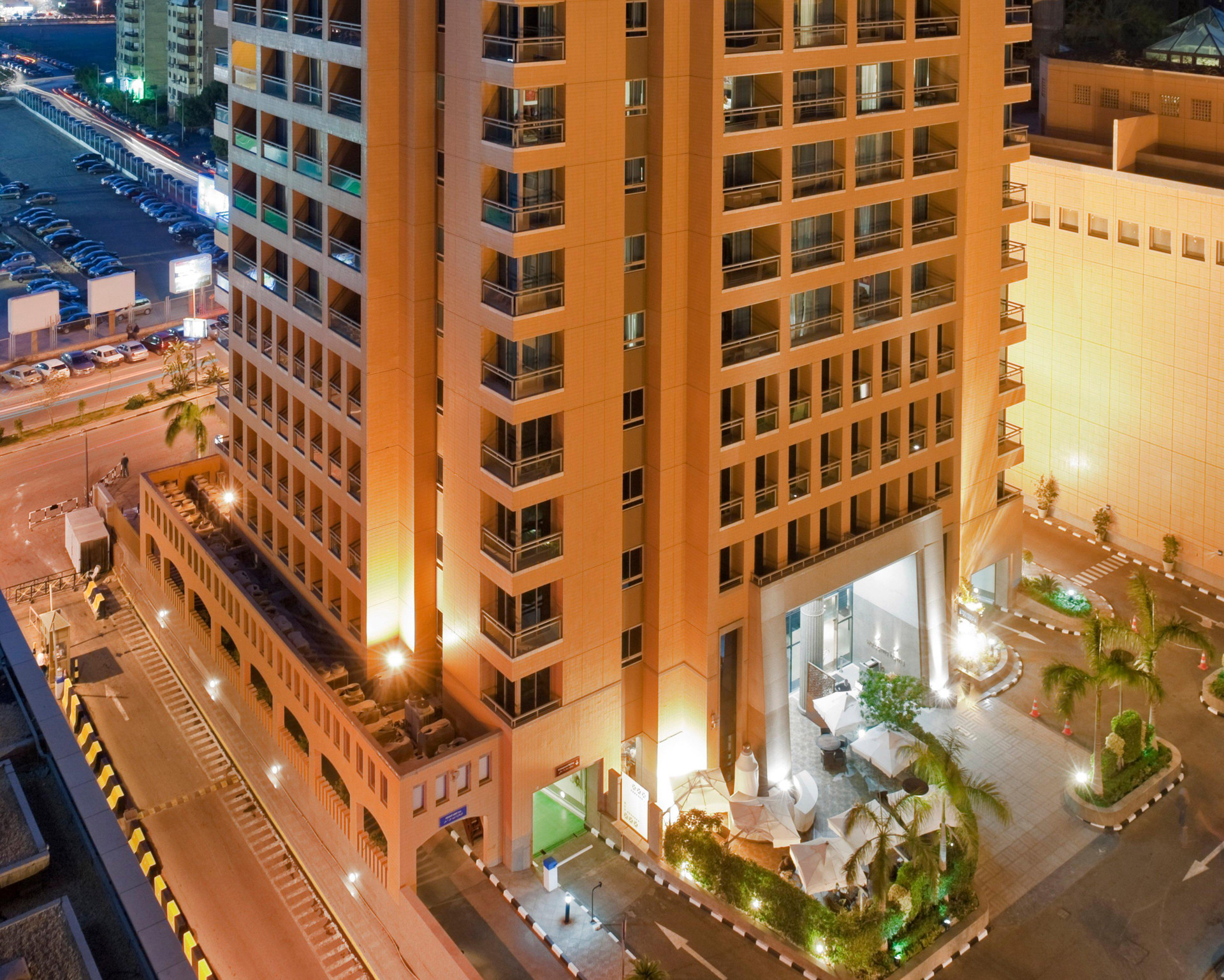 Vista Exterior Staybridge Suites Cairo Citystars by IHG