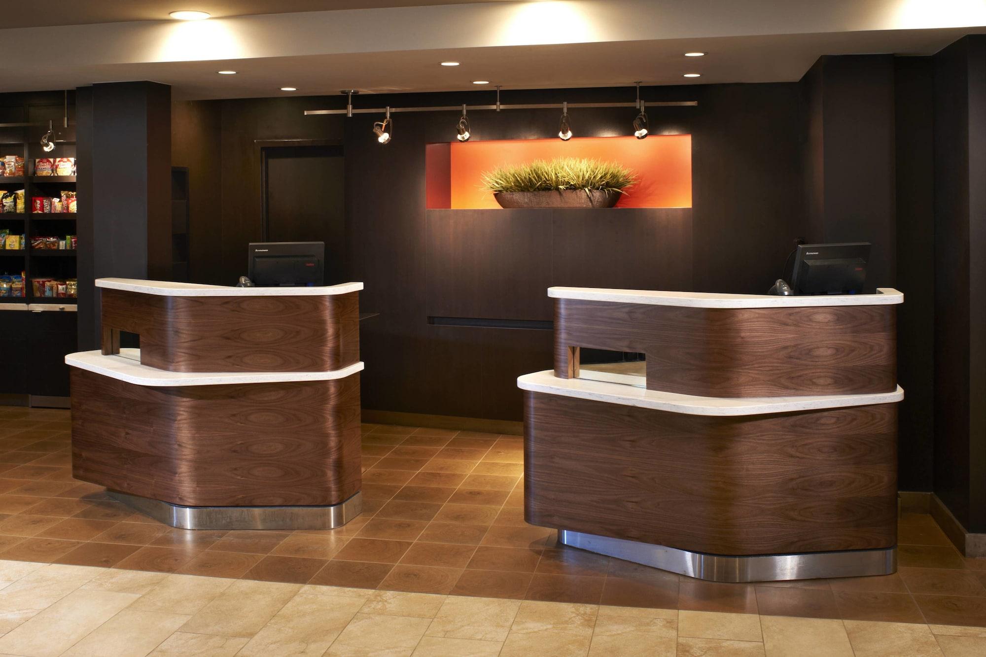 Vista Lobby Courtyard by Marriott Toledo Rossford/Perrysburg