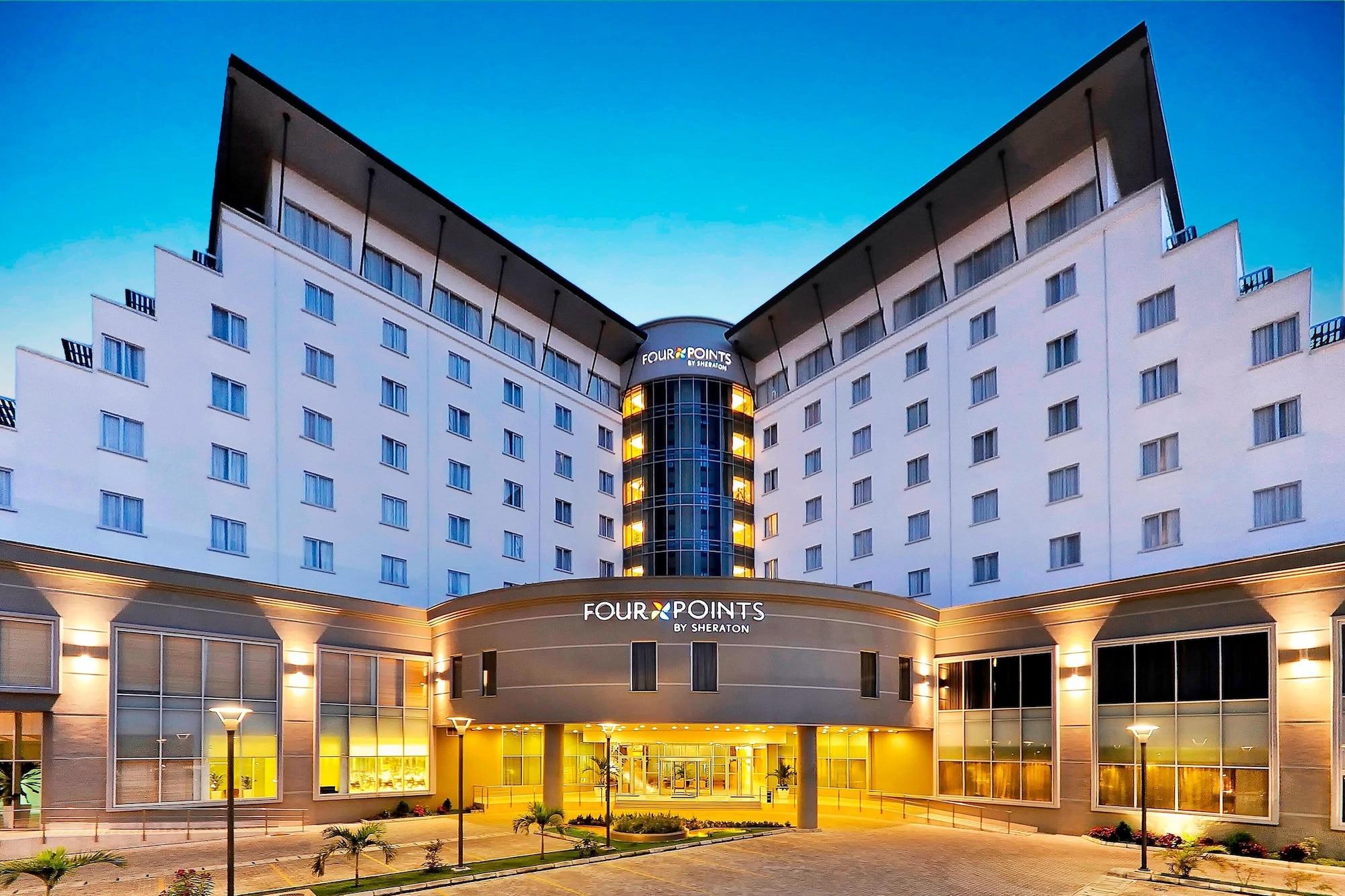 Vista Exterior Four Points by Sheraton Lagos