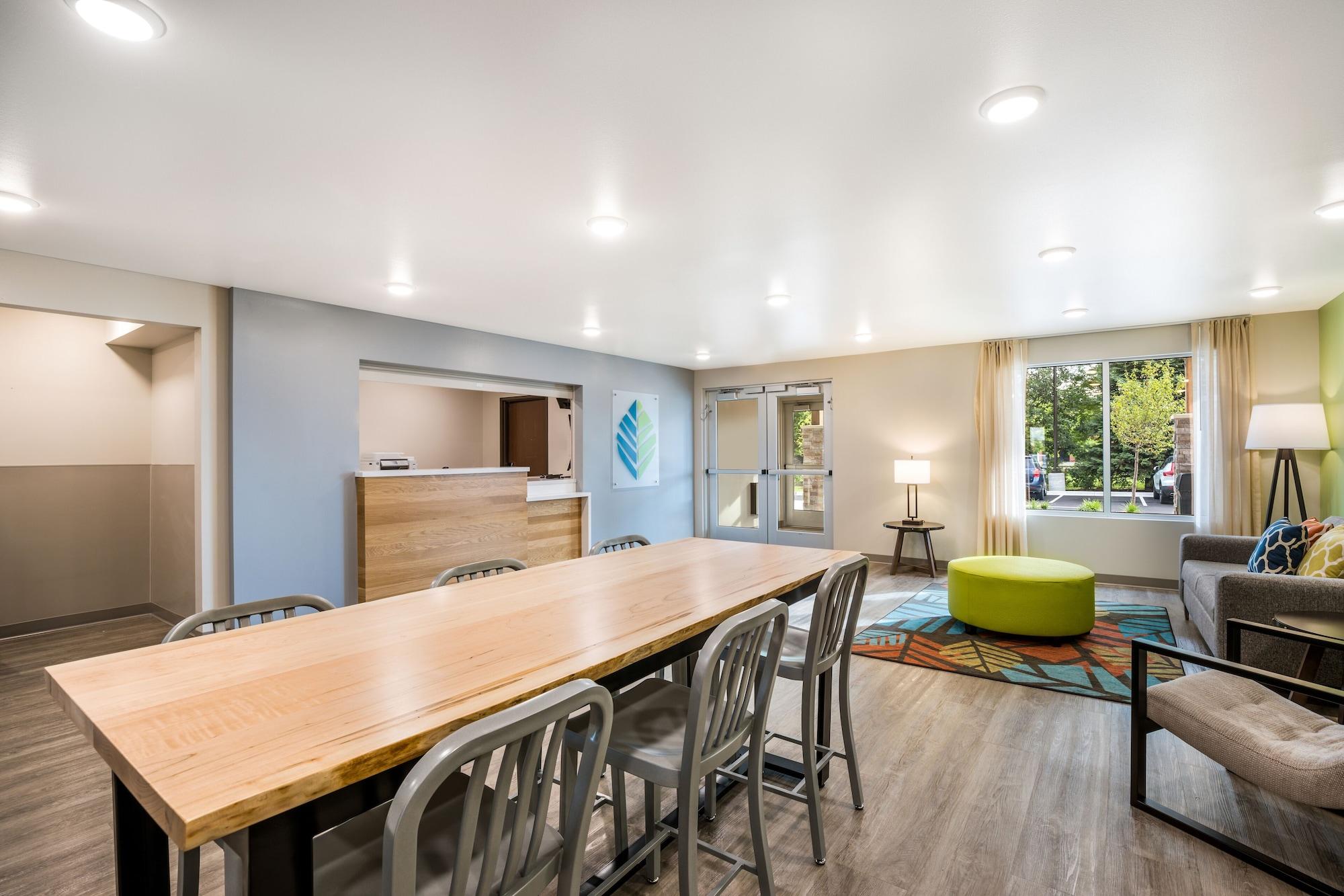 Bar/Salón WoodSpring Suites Portland Vancouver