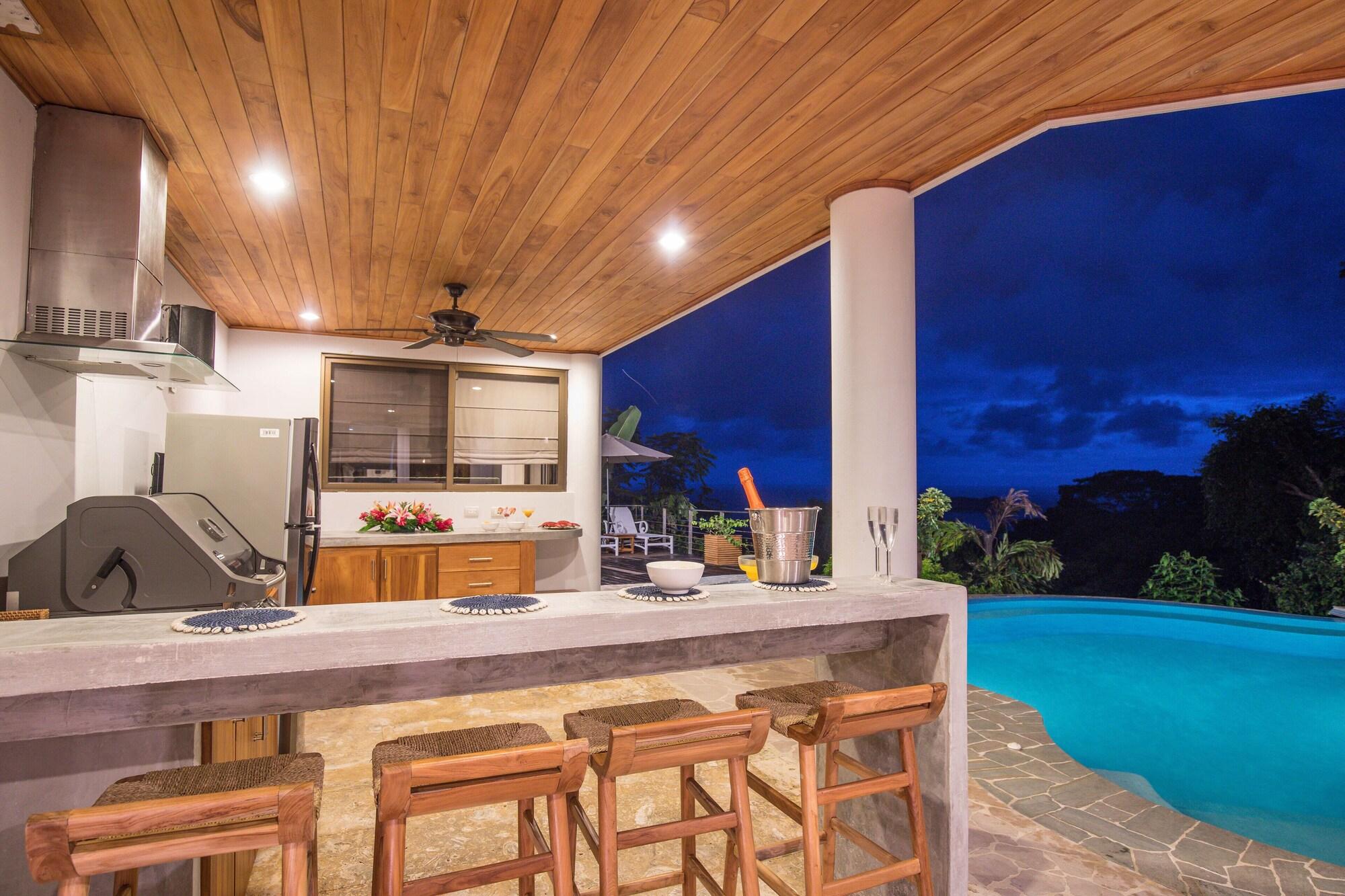 Bar/Salón Casa Anjali