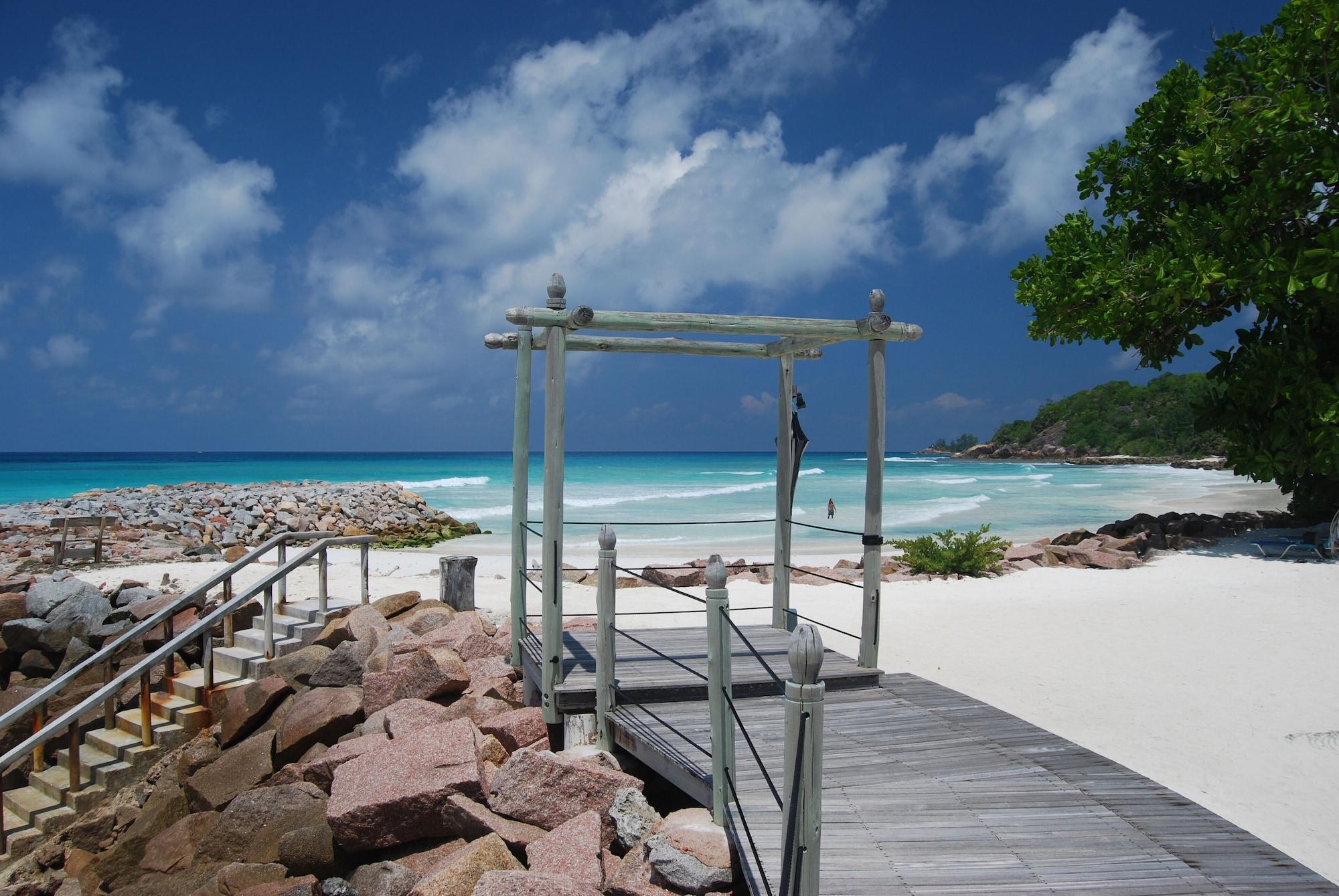 Playa The Islander Hotel