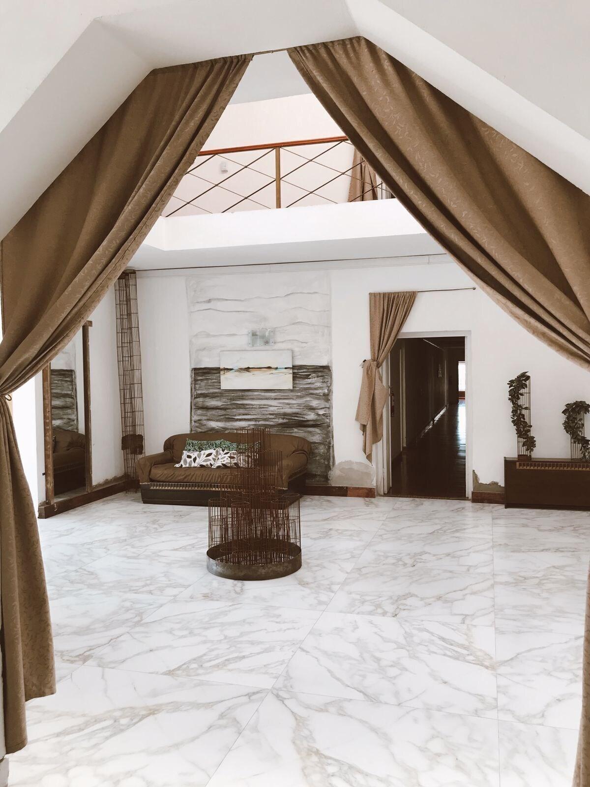 Vista Lobby Carod Espacio Serrano