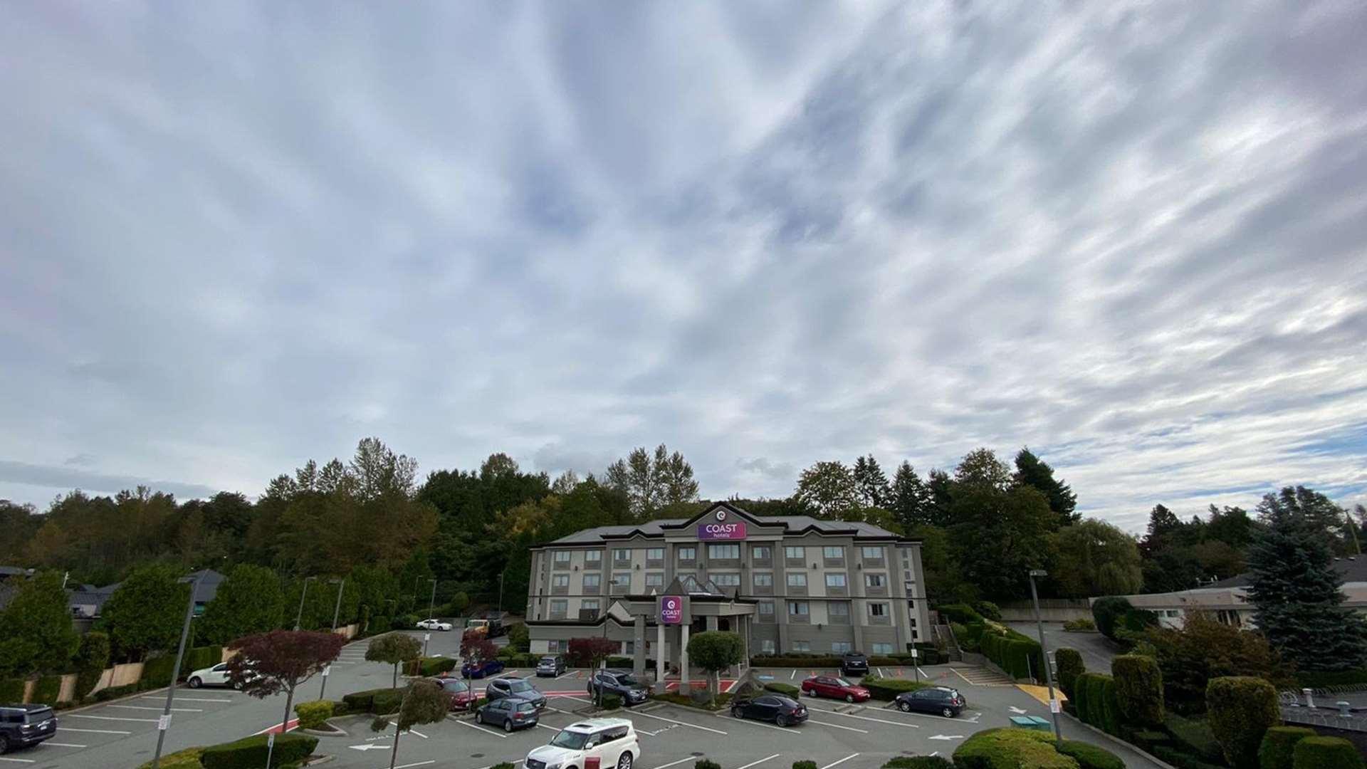 Vista Exterior Coast Abbotsford Hotel & Suites