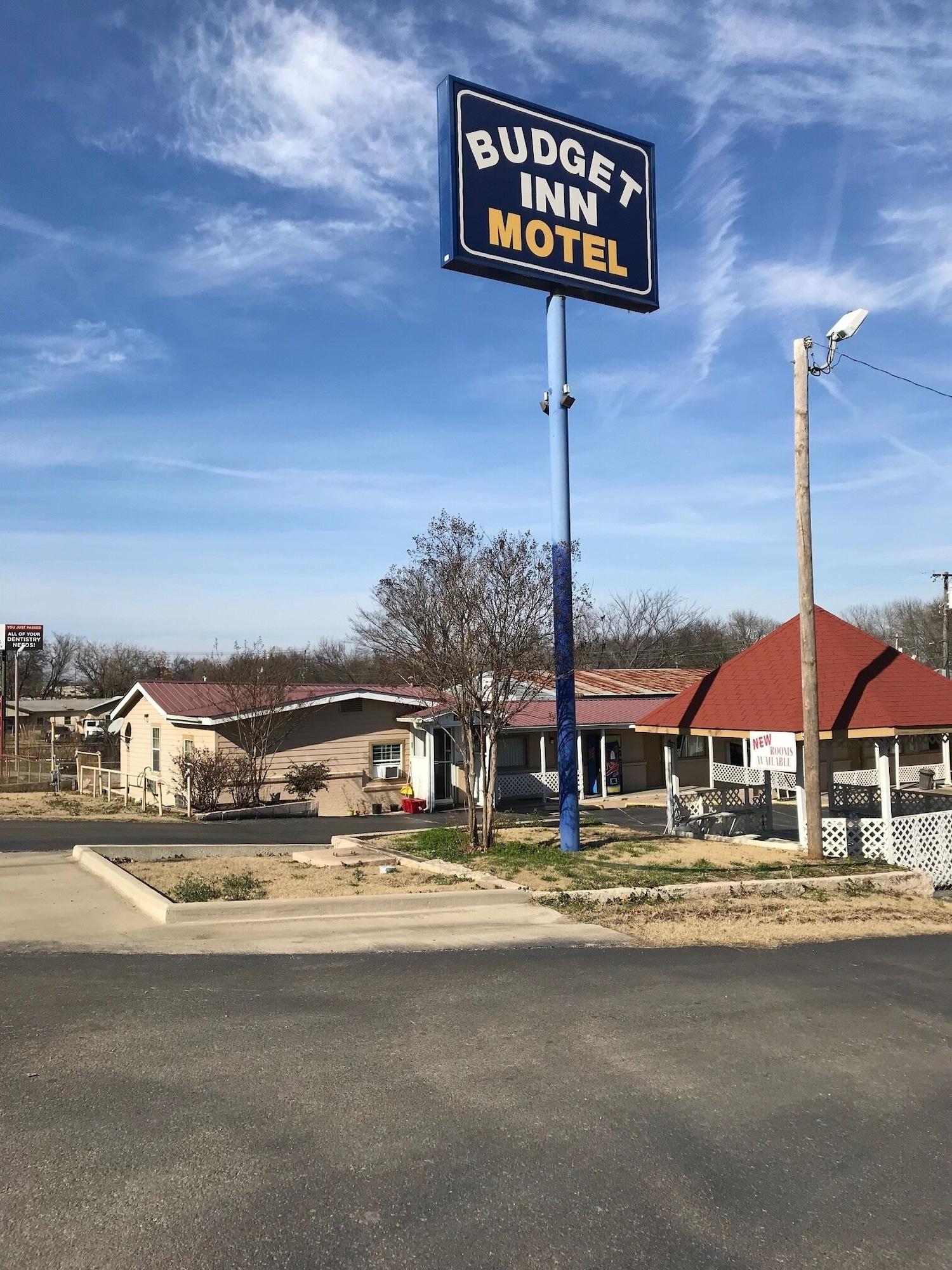 Vista Exterior Budget Inn Madill