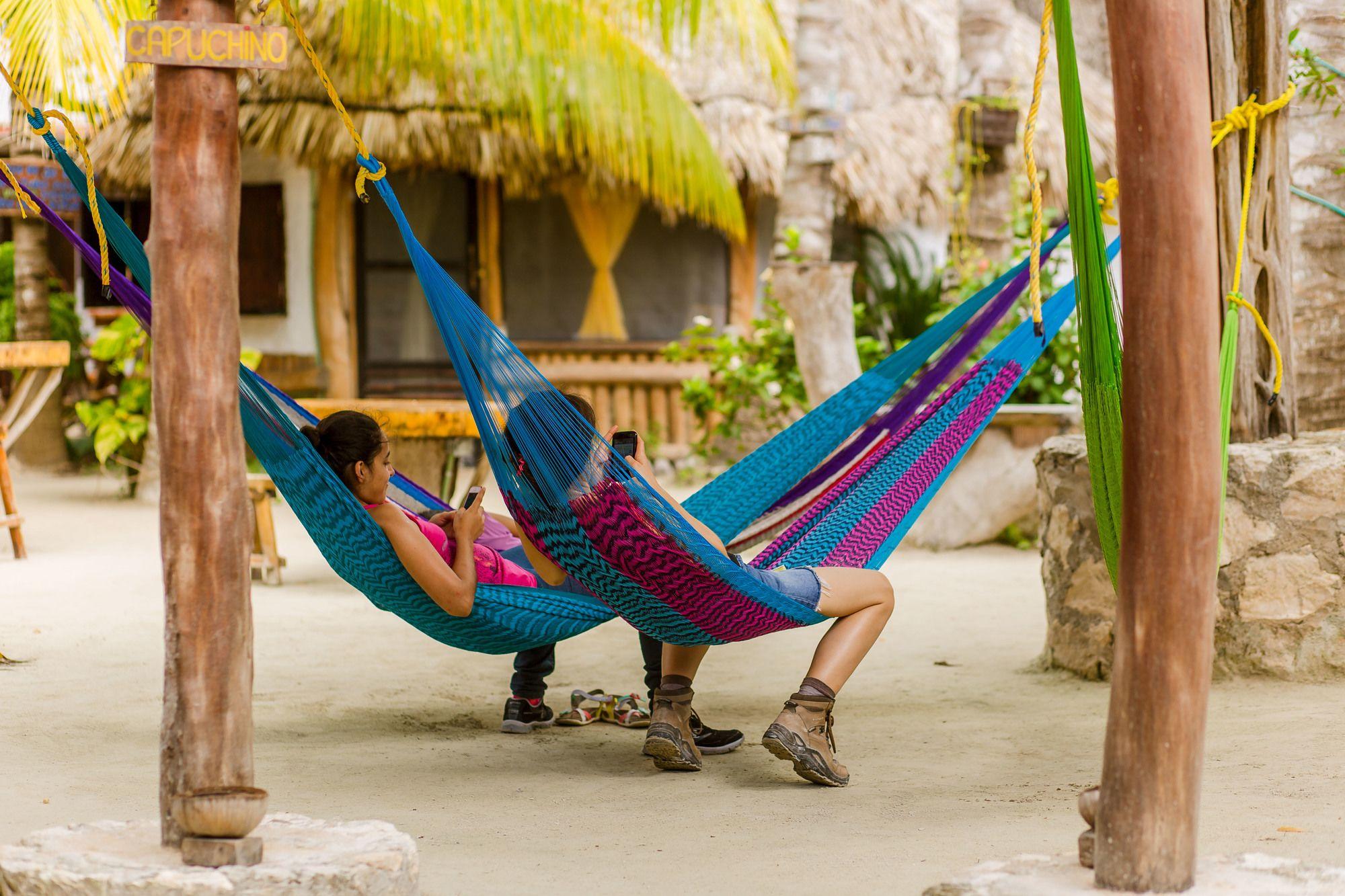 Vista Lobby Hostel & Cabañas Ida y Vuelta Camping
