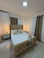 Alojamiento - Spacious 3-bedroom apartment with AC, WiFi in beautiful Santo Domingo Este